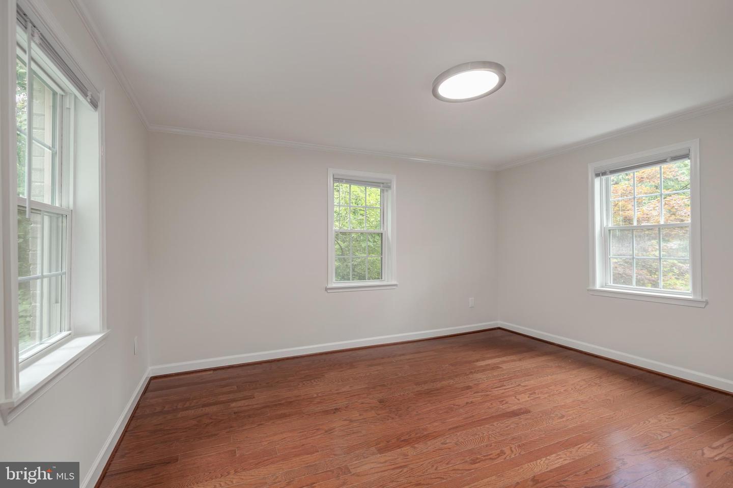700 S ARLINGTON MILL DR #103, ARLINGTON, Virginia 22204, 2 Bedrooms Bedrooms, ,1 BathroomBathrooms,Residential,For sale,700 S ARLINGTON MILL DR #103,VAAR2063442 MLS # VAAR2063442