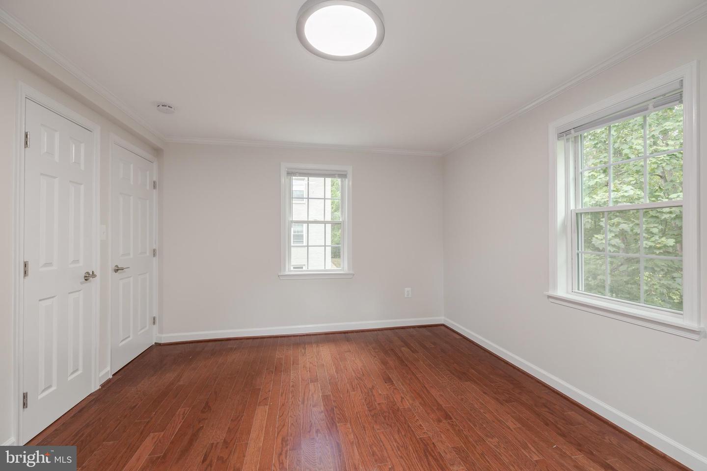 700 S ARLINGTON MILL DR #103, ARLINGTON, Virginia 22204, 2 Bedrooms Bedrooms, ,1 BathroomBathrooms,Residential,For sale,700 S ARLINGTON MILL DR #103,VAAR2063442 MLS # VAAR2063442