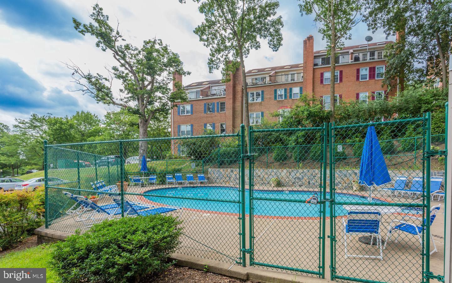 700 S ARLINGTON MILL DR #103, ARLINGTON, Virginia 22204, 2 Bedrooms Bedrooms, ,1 BathroomBathrooms,Residential,For sale,700 S ARLINGTON MILL DR #103,VAAR2063442 MLS # VAAR2063442