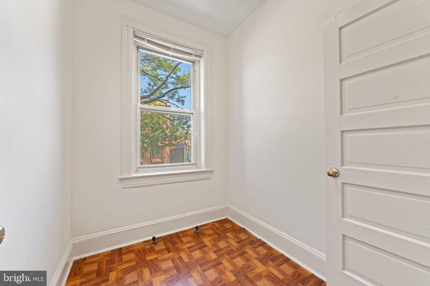 2707 11TH ST NW, WASHINGTON, District Of Columbia 20001, 6 Bedrooms Bedrooms, ,2 BathroomsBathrooms,Residential,For sale,2707 11TH ST NW,DCDC2221530 MLS # DCDC2221530