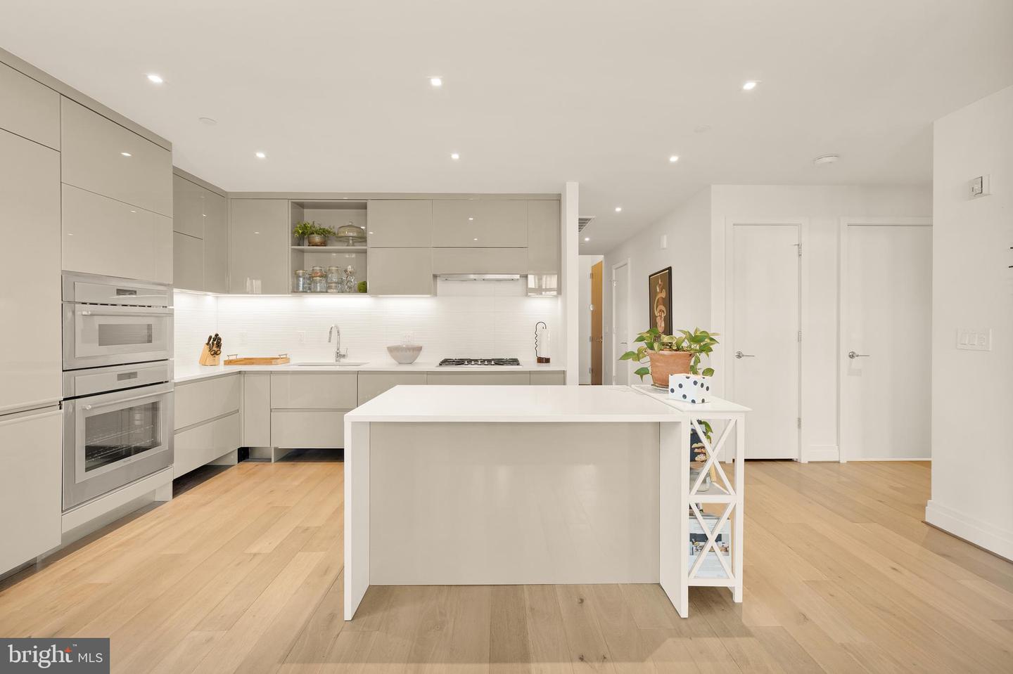 810 O ST NW #201, WASHINGTON, District Of Columbia 20001, 2 Bedrooms Bedrooms, ,2 BathroomsBathrooms,Residential,For sale,810 O ST NW #201,DCDC2221634 MLS # DCDC2221634