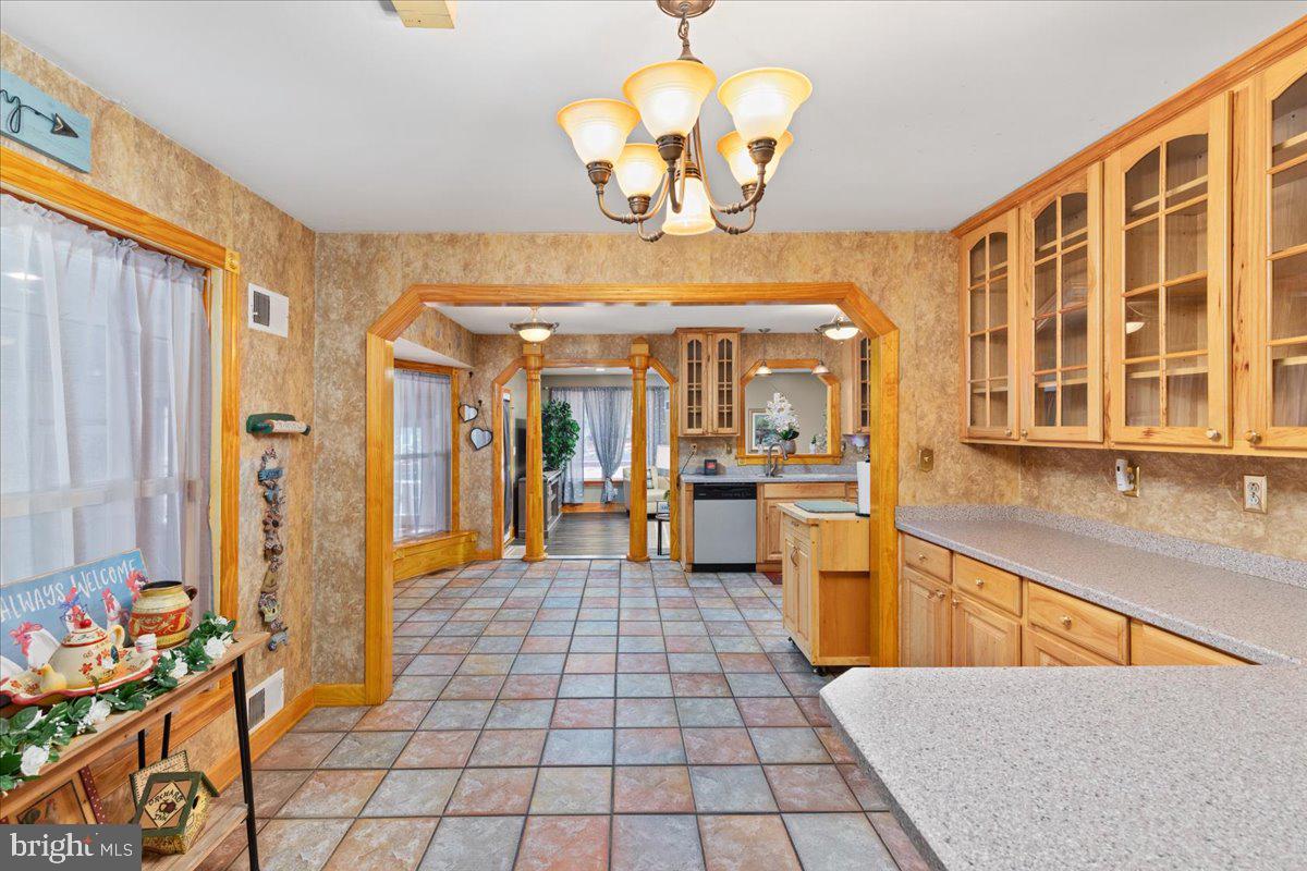 562 LOGGER DR, GORE, Virginia 22637, 3 Bedrooms Bedrooms, ,4 BathroomsBathrooms,Residential,For sale,562 LOGGER DR,VAFV2036740 MLS # VAFV2036740