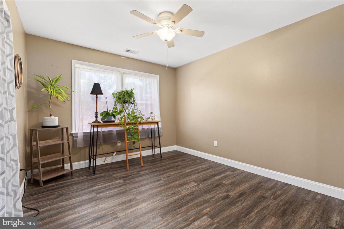 562 LOGGER DR, GORE, Virginia 22637, 3 Bedrooms Bedrooms, ,4 BathroomsBathrooms,Residential,For sale,562 LOGGER DR,VAFV2036740 MLS # VAFV2036740