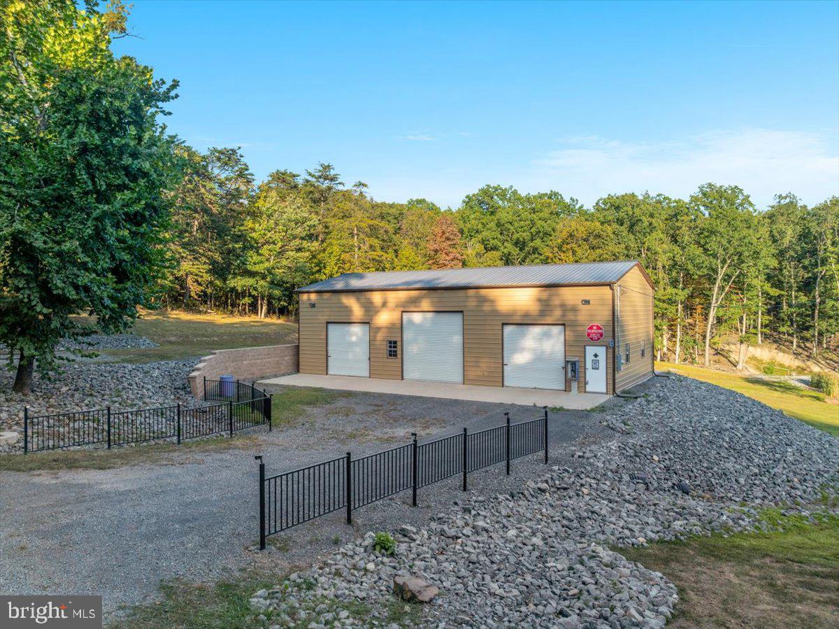 562 LOGGER DR, GORE, Virginia 22637, 3 Bedrooms Bedrooms, ,4 BathroomsBathrooms,Residential,For sale,562 LOGGER DR,VAFV2036740 MLS # VAFV2036740