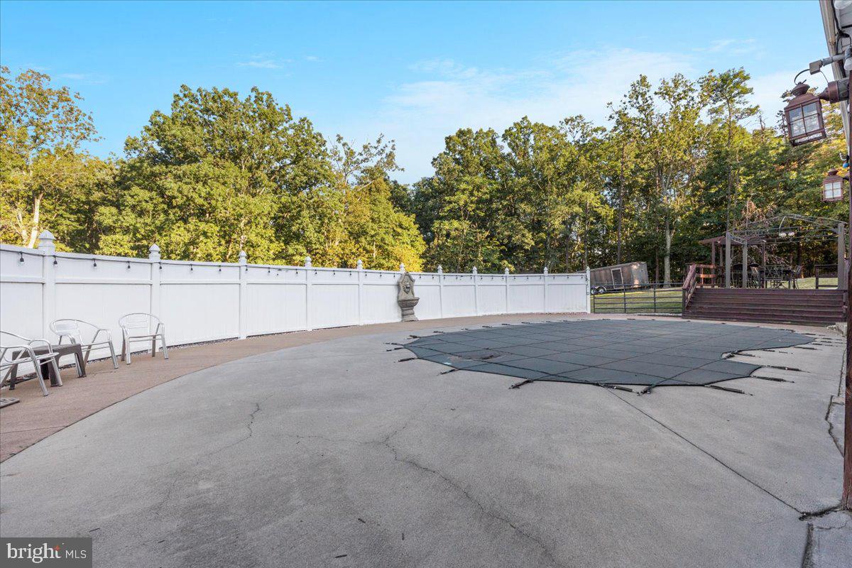 562 LOGGER DR, GORE, Virginia 22637, 3 Bedrooms Bedrooms, ,4 BathroomsBathrooms,Residential,For sale,562 LOGGER DR,VAFV2036740 MLS # VAFV2036740