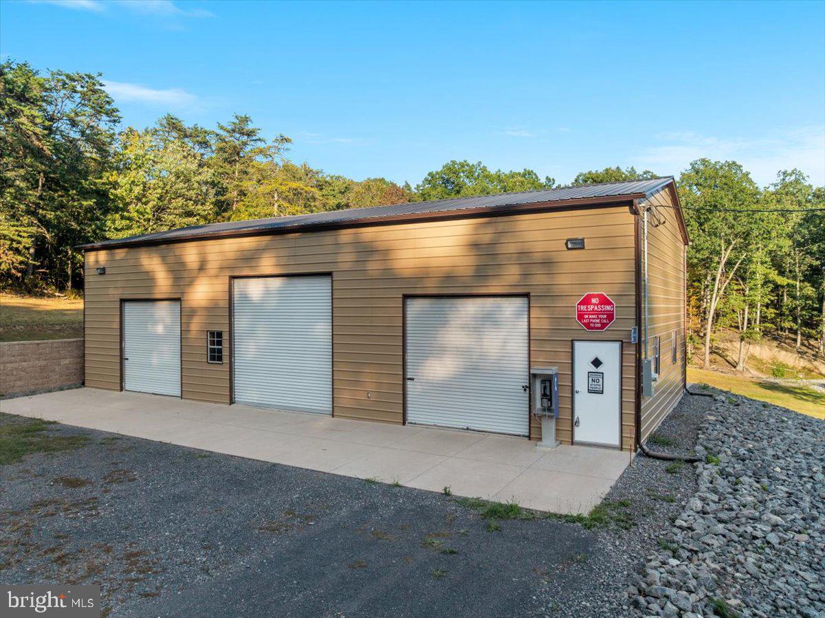 562 LOGGER DR, GORE, Virginia 22637, 3 Bedrooms Bedrooms, ,4 BathroomsBathrooms,Residential,For sale,562 LOGGER DR,VAFV2036740 MLS # VAFV2036740