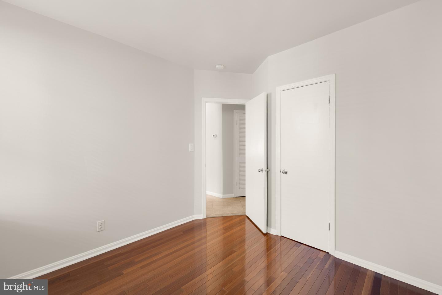 2001 16TH ST NW #303, WASHINGTON, District Of Columbia 20009, 2 Bedrooms Bedrooms, ,1 BathroomBathrooms,Residential,For sale,2001 16TH ST NW #303,DCDC2221656 MLS # DCDC2221656