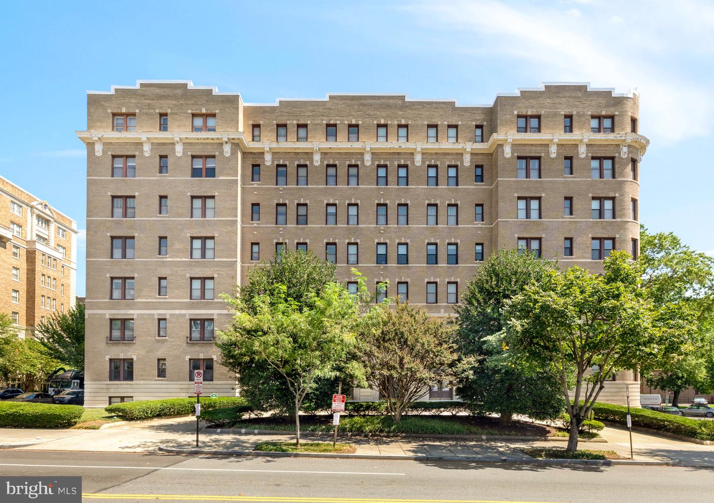 2001 16TH ST NW #303, WASHINGTON, District Of Columbia 20009, 2 Bedrooms Bedrooms, ,1 BathroomBathrooms,Residential,For sale,2001 16TH ST NW #303,DCDC2221656 MLS # DCDC2221656