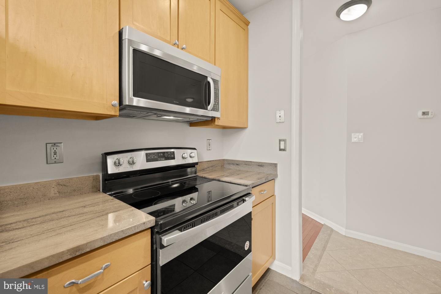 2001 16TH ST NW #303, WASHINGTON, District Of Columbia 20009, 2 Bedrooms Bedrooms, ,1 BathroomBathrooms,Residential,For sale,2001 16TH ST NW #303,DCDC2221656 MLS # DCDC2221656