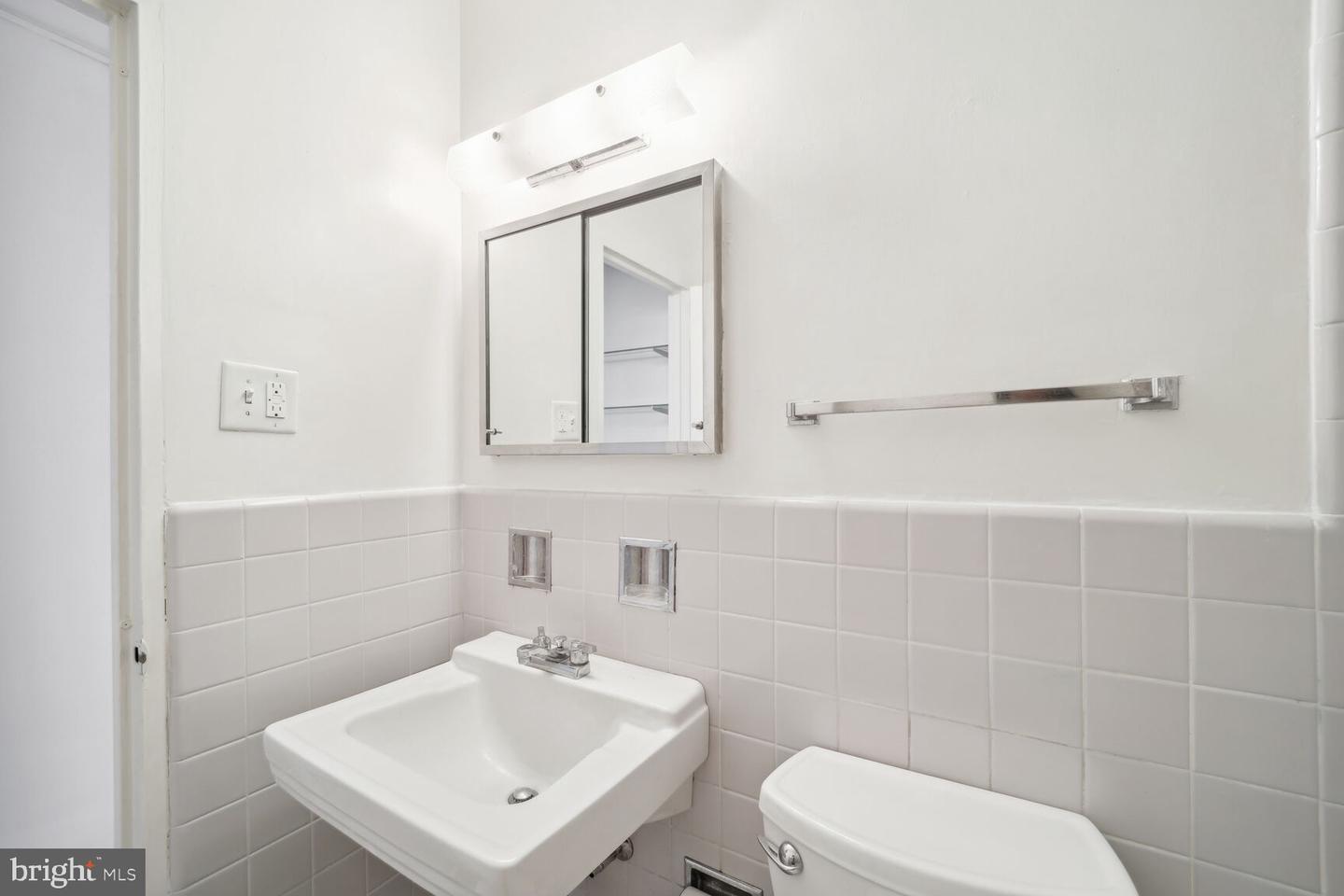 2475 VIRGINIA AVE NW #925, WASHINGTON, District Of Columbia 20037, 1 Bedroom Bedrooms, ,1 BathroomBathrooms,Residential,For sale,2475 VIRGINIA AVE NW #925,DCDC2221684 MLS # DCDC2221684