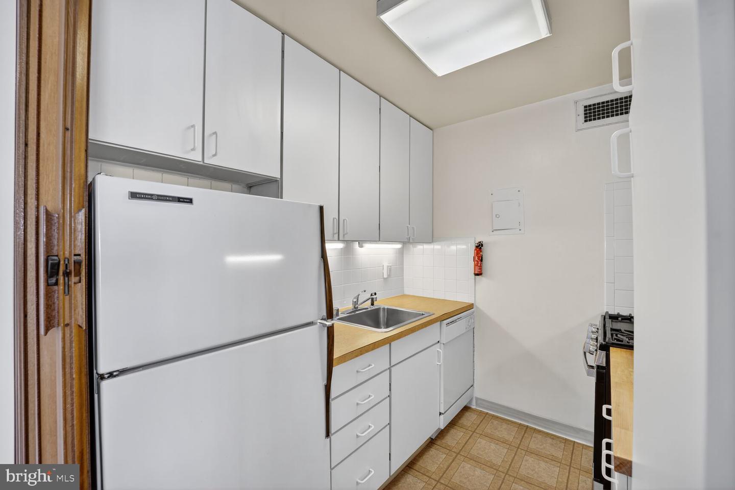 2475 VIRGINIA AVE NW #925, WASHINGTON, District Of Columbia 20037, 1 Bedroom Bedrooms, ,1 BathroomBathrooms,Residential,For sale,2475 VIRGINIA AVE NW #925,DCDC2221684 MLS # DCDC2221684