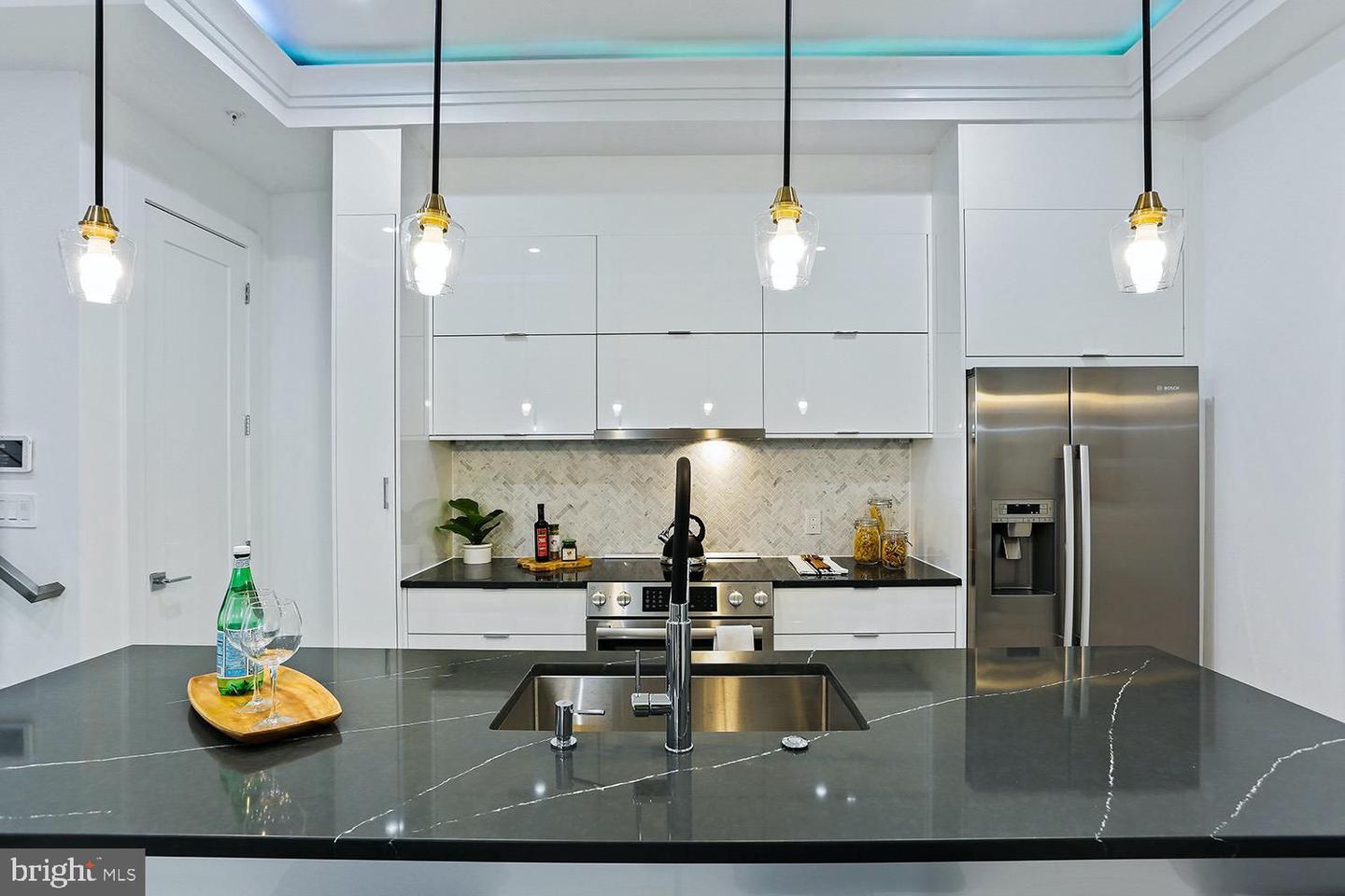 4 R ST NW #3, WASHINGTON, District Of Columbia 20001, 2 Bedrooms Bedrooms, ,2 BathroomsBathrooms,Residential,For sale,4 R ST NW #3,DCDC2221690 MLS # DCDC2221690