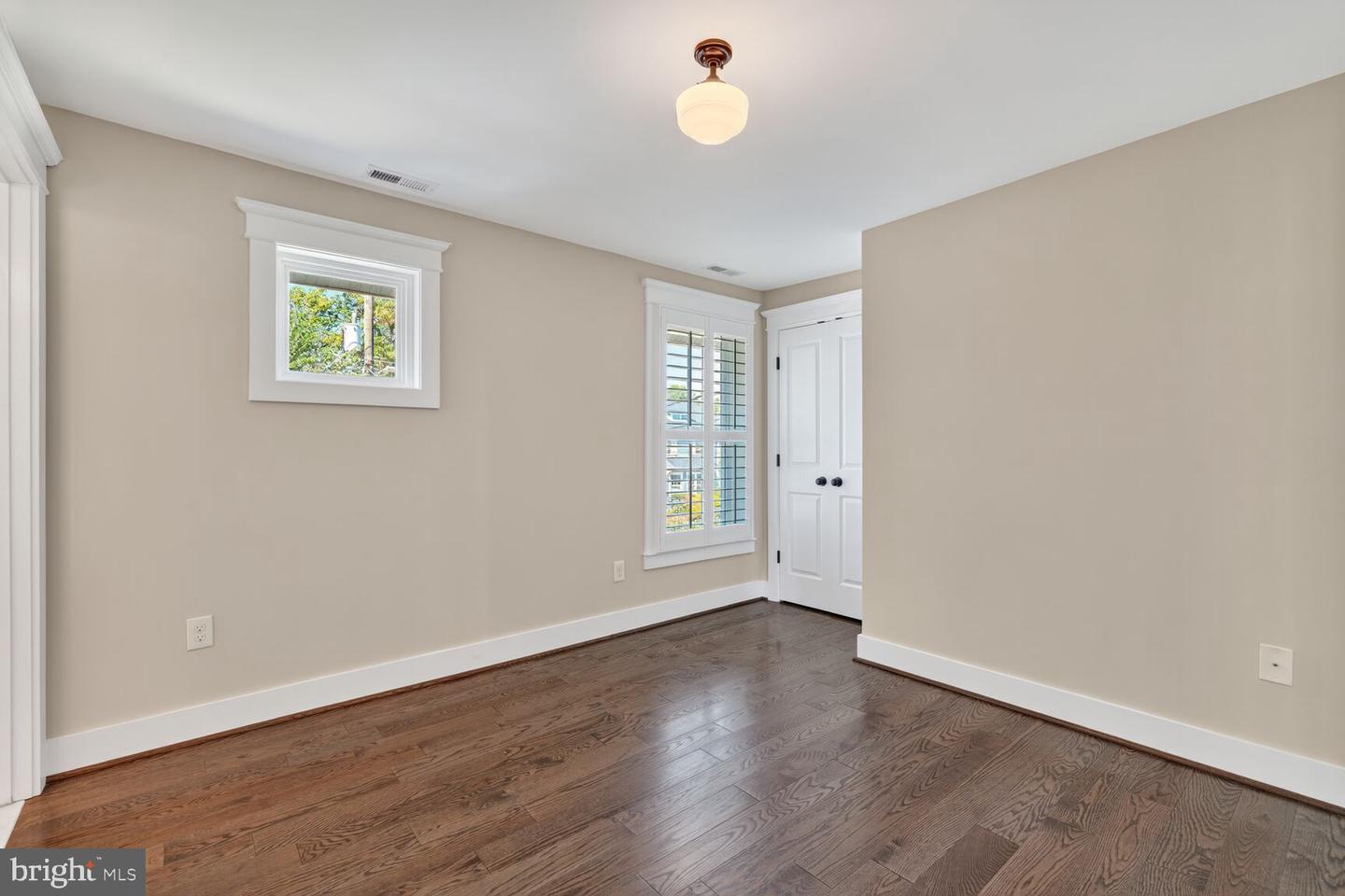 115 E SPRING ST, ALEXANDRIA, Virginia 22301, 4 Bedrooms Bedrooms, ,4 BathroomsBathrooms,Residential,For sale,115 E SPRING ST,VAAX2043086 MLS # VAAX2043086