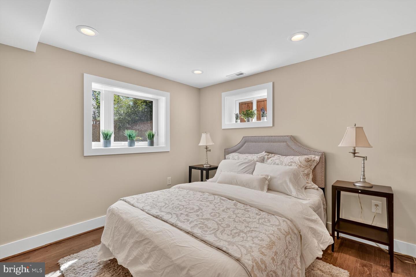 115 E SPRING ST, ALEXANDRIA, Virginia 22301, 4 Bedrooms Bedrooms, ,4 BathroomsBathrooms,Residential,For sale,115 E SPRING ST,VAAX2043086 MLS # VAAX2043086