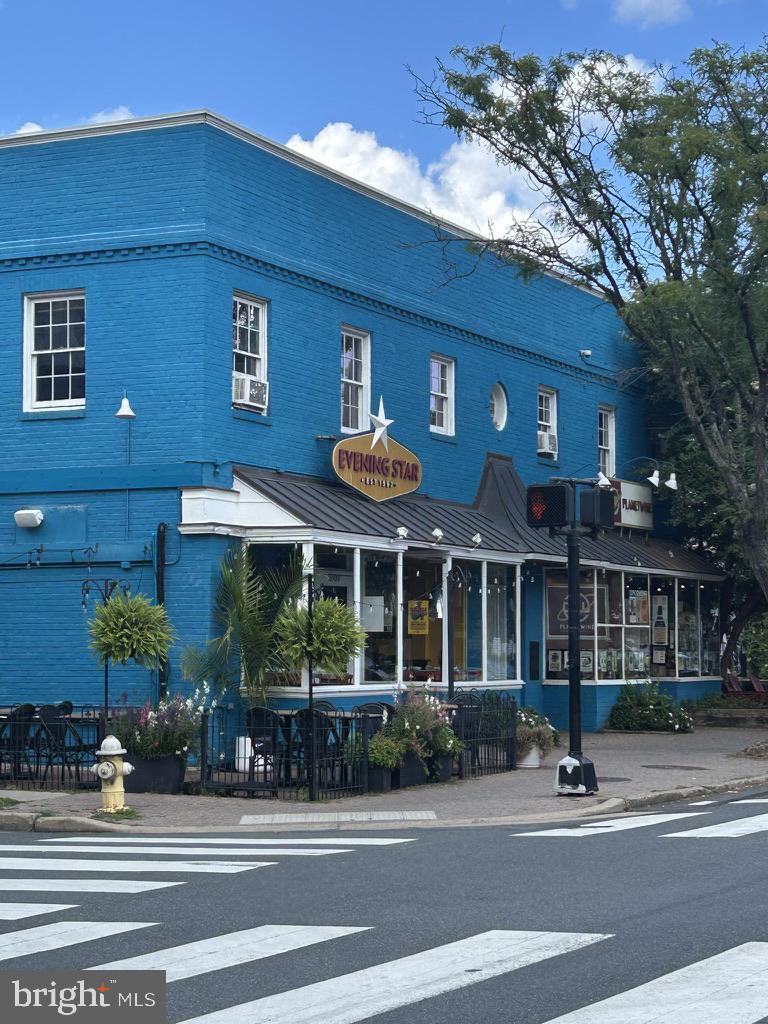 115 E SPRING ST, ALEXANDRIA, Virginia 22301, 4 Bedrooms Bedrooms, ,4 BathroomsBathrooms,Residential,For sale,115 E SPRING ST,VAAX2043086 MLS # VAAX2043086