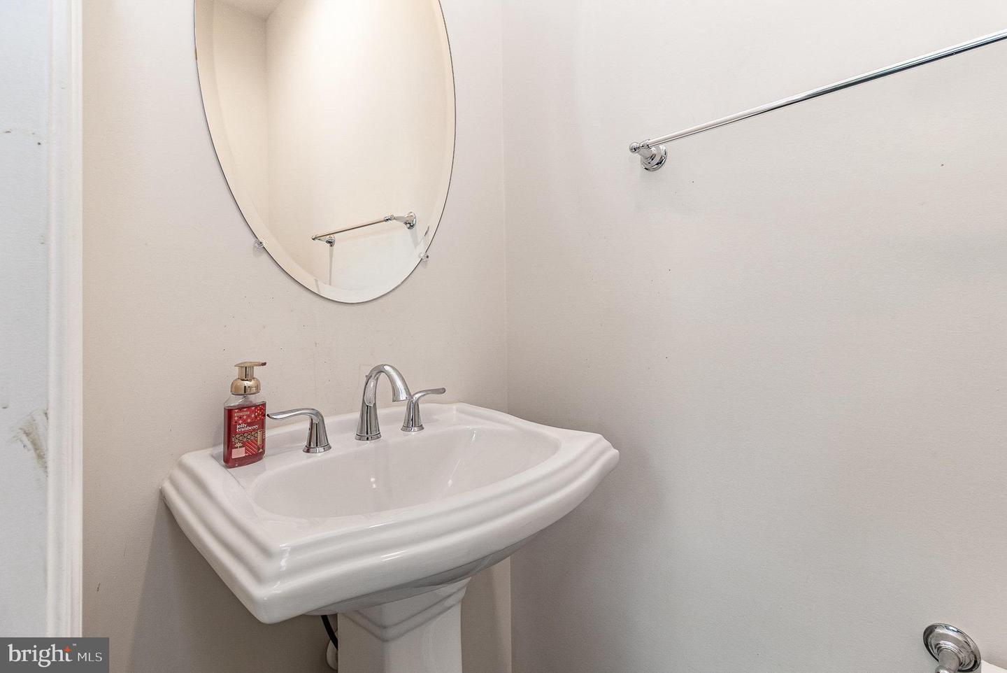 15993 MARSH PL, HAYMARKET, Virginia 20169, 3 Bedrooms Bedrooms, ,2 BathroomsBathrooms,Residential,For sale,15993 MARSH PL,VAPW2092106 MLS # VAPW2092106