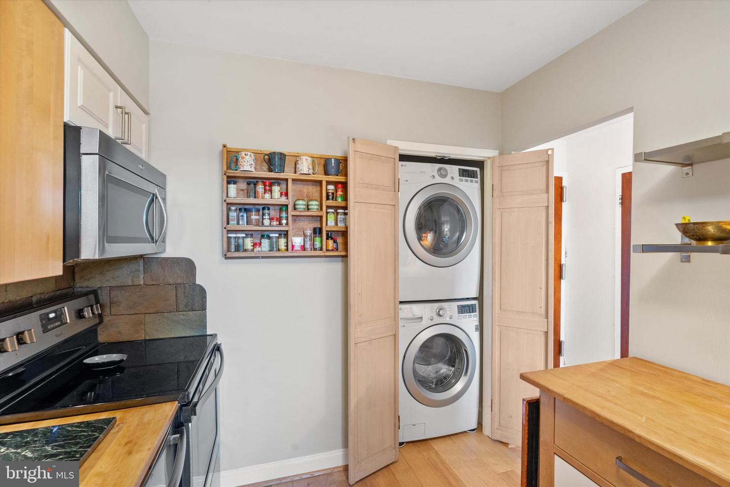 400 MADISON ST #405, ALEXANDRIA, Virginia 22314, 1 Bedroom Bedrooms, ,1 BathroomBathrooms,Residential,For sale,400 MADISON ST #405,VAAX2047186 MLS # VAAX2047186