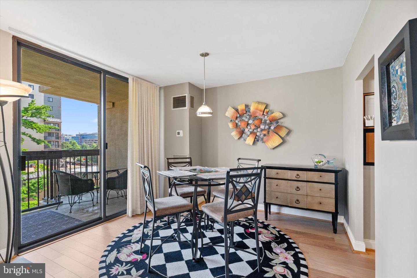 400 MADISON ST #405, ALEXANDRIA, Virginia 22314, 1 Bedroom Bedrooms, ,1 BathroomBathrooms,Residential,For sale,400 MADISON ST #405,VAAX2047186 MLS # VAAX2047186