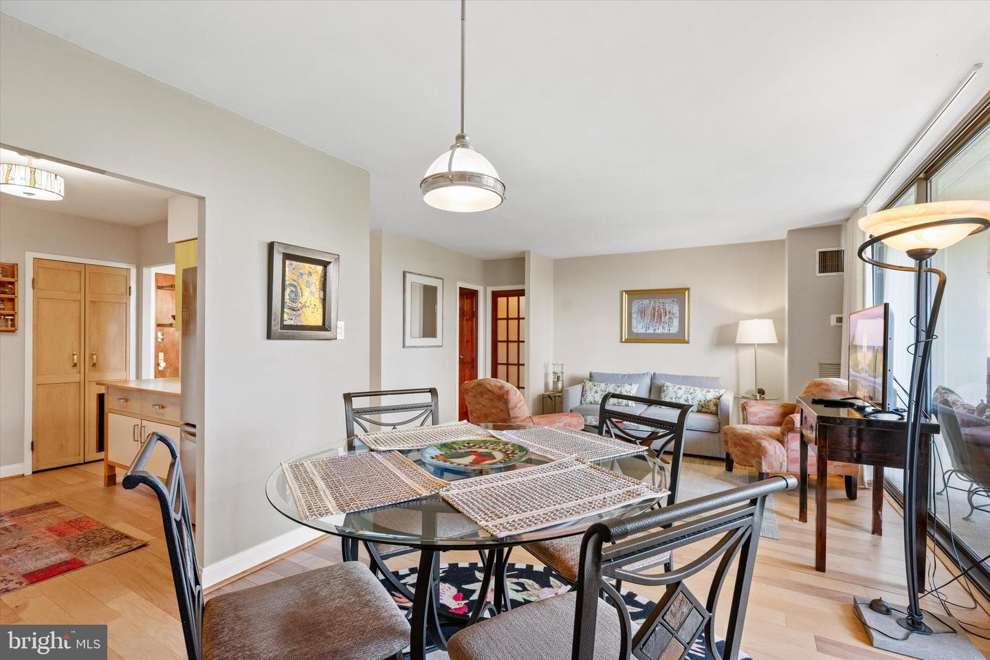 400 MADISON ST #405, ALEXANDRIA, Virginia 22314, 1 Bedroom Bedrooms, ,1 BathroomBathrooms,Residential,For sale,400 MADISON ST #405,VAAX2047186 MLS # VAAX2047186