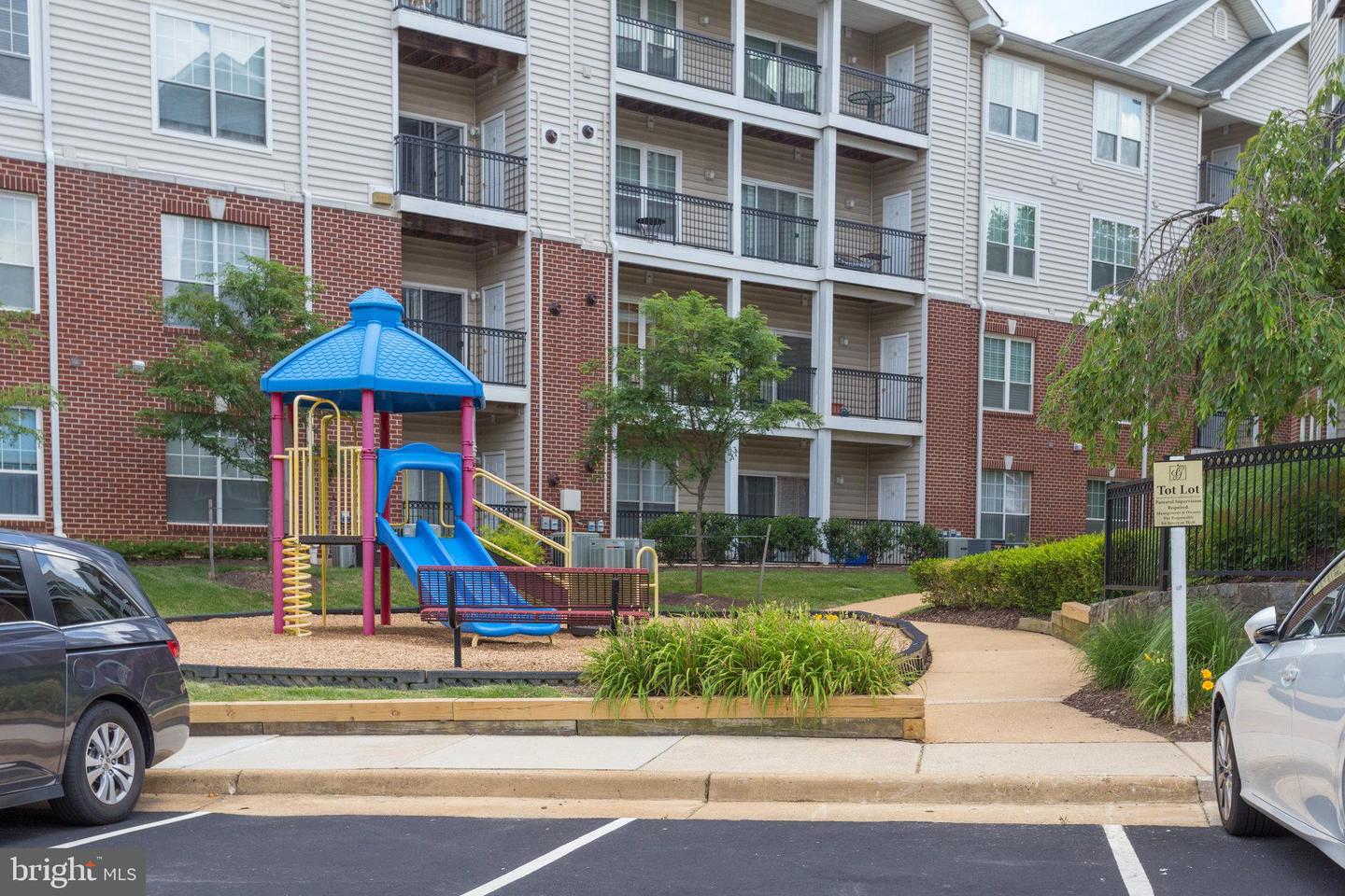 1600 SPRING GATE DR #2202, MCLEAN, Virginia 22102, 2 Bedrooms Bedrooms, ,2 BathroomsBathrooms,Residential,For sale,1600 SPRING GATE DR #2202,VAFX2256814 MLS # VAFX2256814