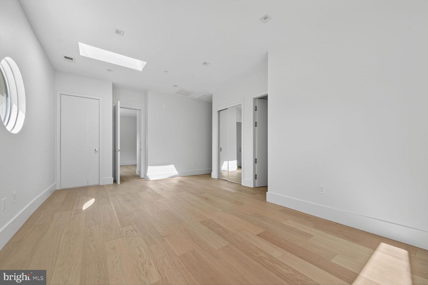 4509 FOXHALL CRES NW, WASHINGTON, District Of Columbia 20007, 5 Bedrooms Bedrooms, ,6 BathroomsBathrooms,Residential,For sale,4509 FOXHALL CRES NW,DCDC2213036 MLS # DCDC2213036