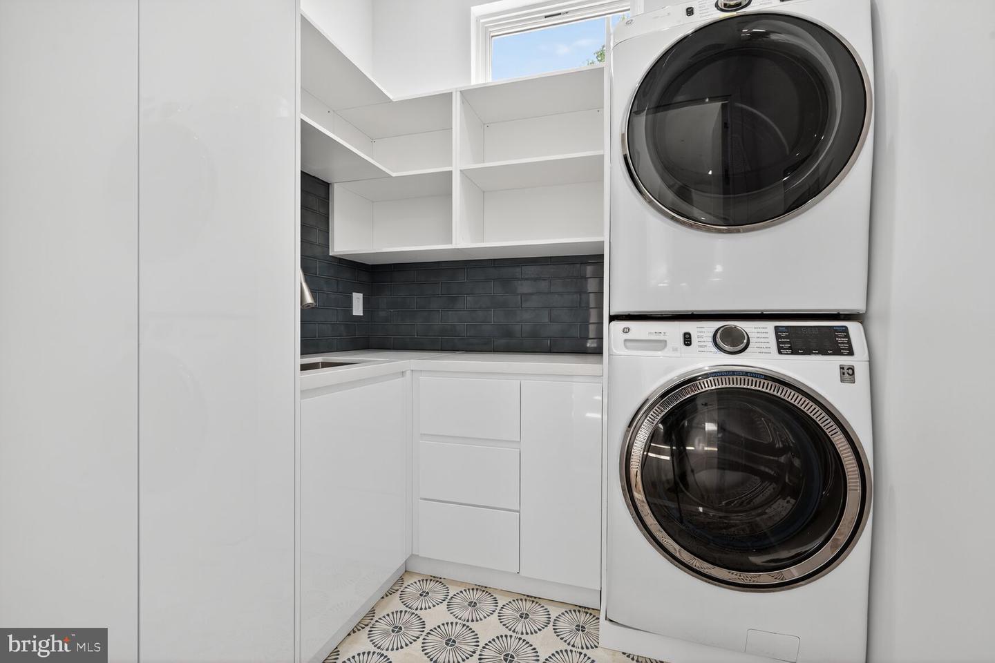 4509 FOXHALL CRES NW, WASHINGTON, District Of Columbia 20007, 5 Bedrooms Bedrooms, ,6 BathroomsBathrooms,Residential,For sale,4509 FOXHALL CRES NW,DCDC2213036 MLS # DCDC2213036