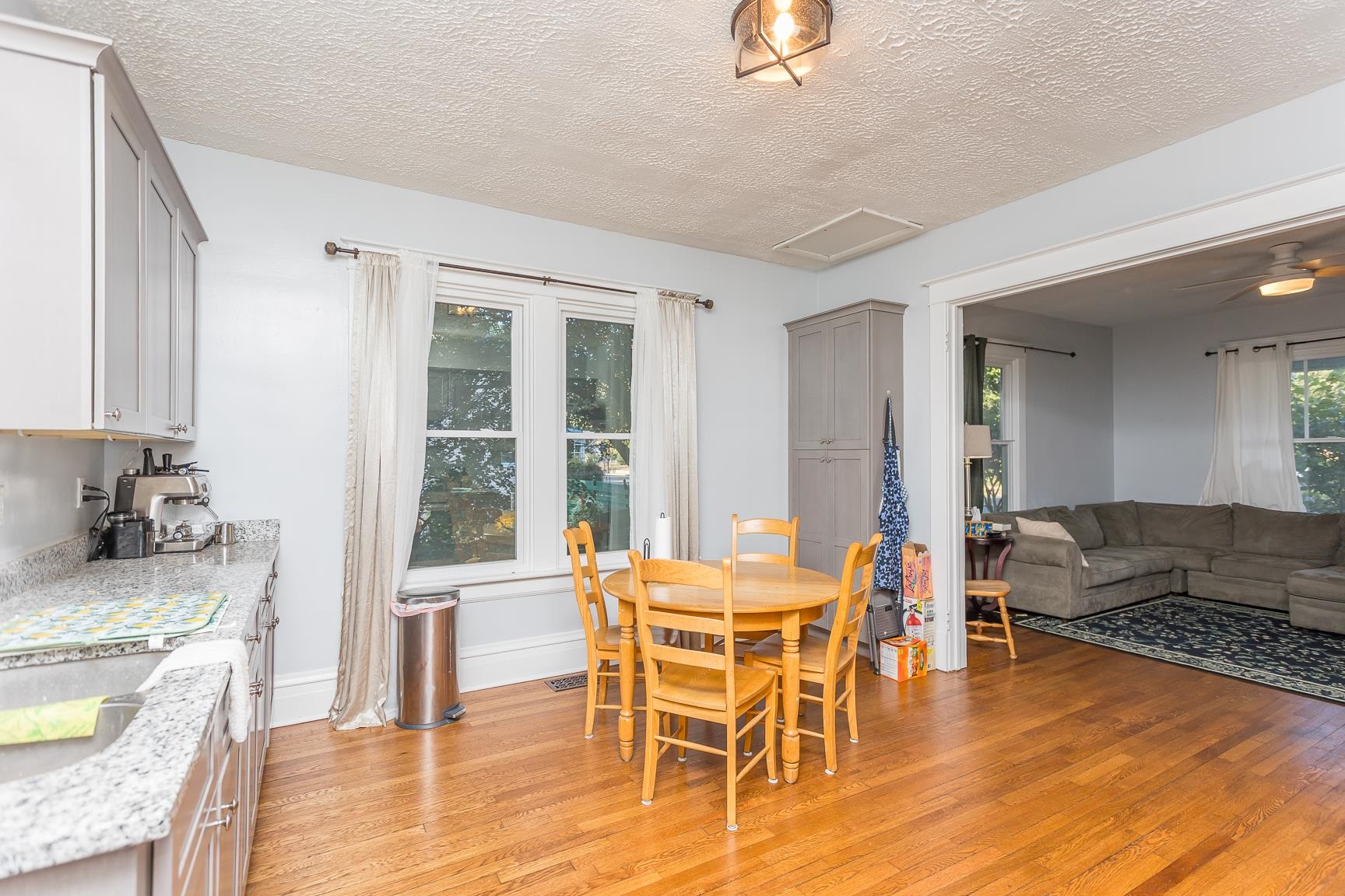 484 VIRGINIA AVE, HARRISONBURG, Virginia 22801, 4 Bedrooms Bedrooms, ,2 BathroomsBathrooms,Residential,484 VIRGINIA AVE,668842 MLS # 668842