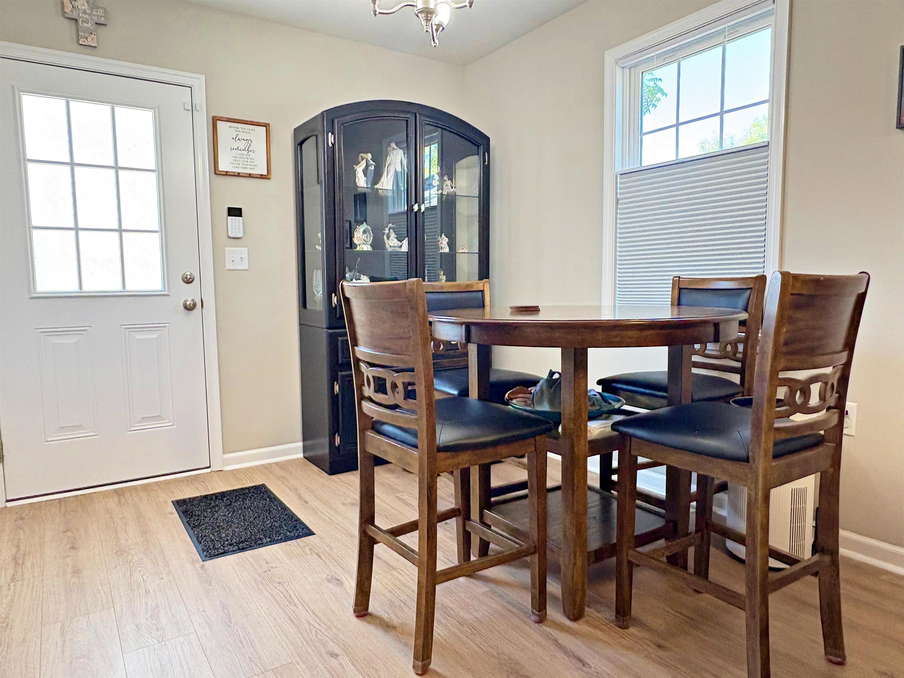 601 N BAYARD AVE, WAYNESBORO, Virginia 22980, 3 Bedrooms Bedrooms, ,2 BathroomsBathrooms,Residential,601 N Bayard Avenue,601 N BAYARD AVE,668843 MLS # 668843 601 N BAYARD AVE, WAYNESBORO, Virginia 22980, 3 Bedrooms Bedrooms, ,2 BathroomsBathrooms,Residential,601 N Bayard Avenue,601 N BAYARD AVE,668843 MLS # 668843