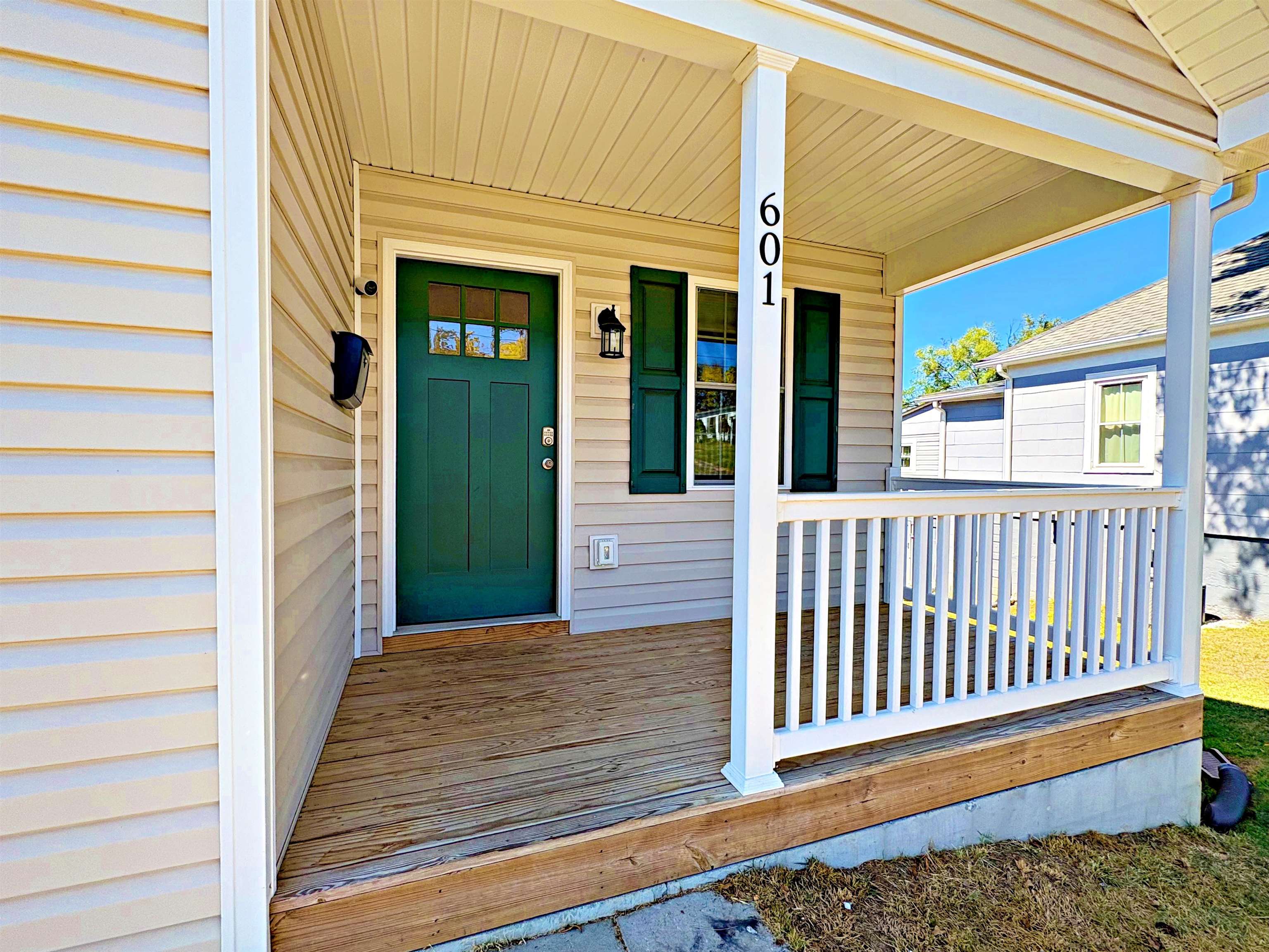 601 N BAYARD AVE, WAYNESBORO, Virginia 22980, 3 Bedrooms Bedrooms, ,2 BathroomsBathrooms,Residential,601 N Bayard Avenue,601 N BAYARD AVE,668843 MLS # 668843 601 N BAYARD AVE, WAYNESBORO, Virginia 22980, 3 Bedrooms Bedrooms, ,2 BathroomsBathrooms,Residential,601 N Bayard Avenue,601 N BAYARD AVE,668843 MLS # 668843