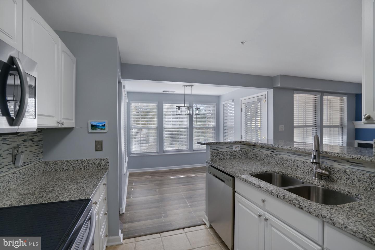 7518-B SNOWPEA CT #38, ALEXANDRIA, Virginia 22306, 2 Bedrooms Bedrooms, ,2 BathroomsBathrooms,Residential,For sale,7518-B SNOWPEA CT #38,VAFX2259560 MLS # VAFX2259560