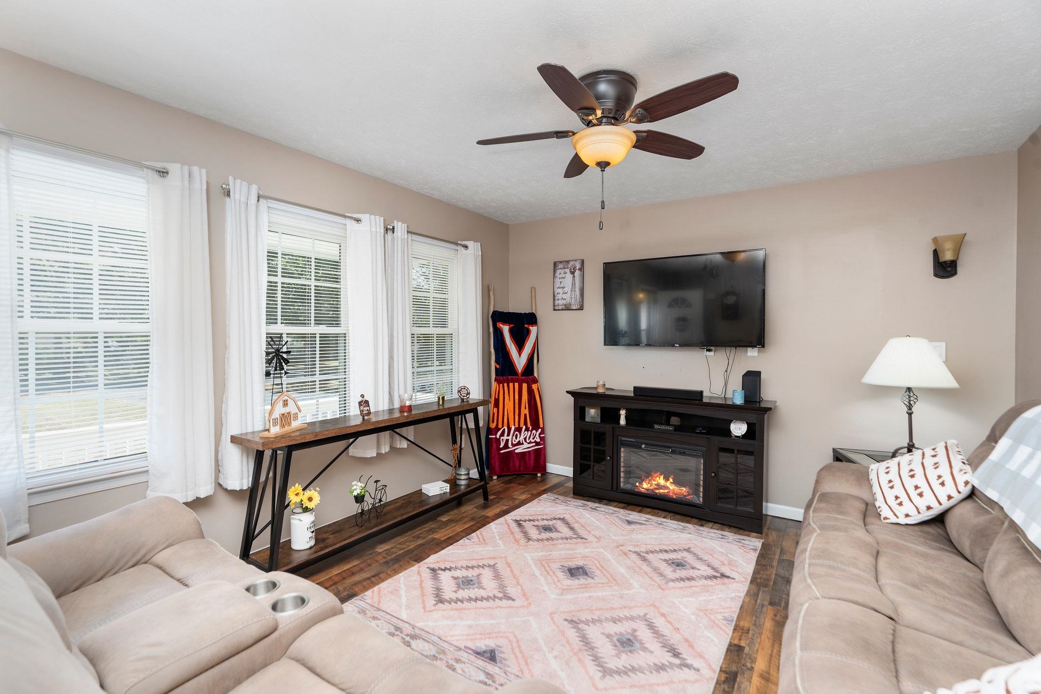 294 FOREST SPRINGS DR, STUARTS DRAFT, Virginia 24477, 3 Bedrooms Bedrooms, ,2 BathroomsBathrooms,Residential,294 FOREST SPRINGS DR,668850 MLS # 668850