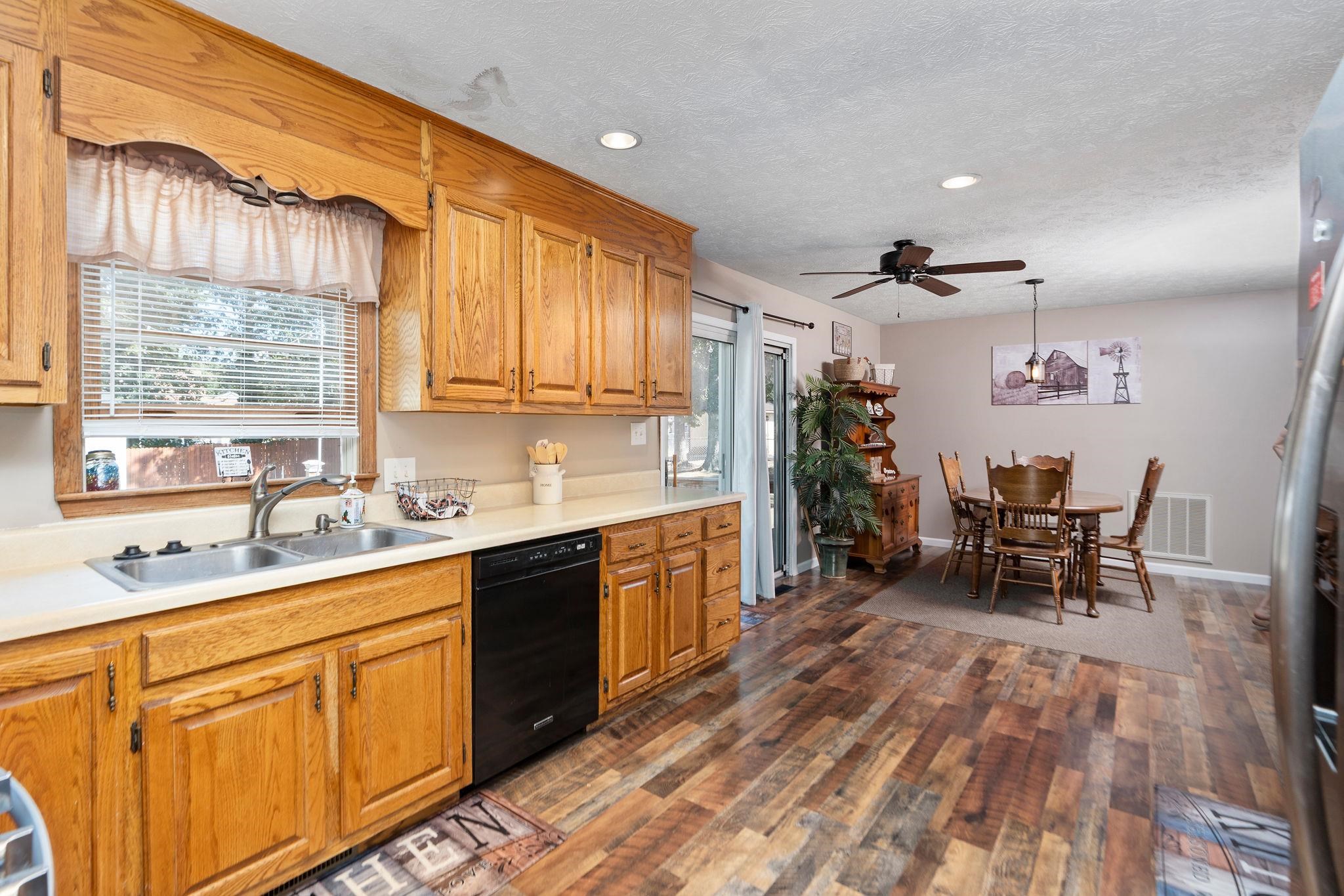 294 FOREST SPRINGS DR, STUARTS DRAFT, Virginia 24477, 3 Bedrooms Bedrooms, ,2 BathroomsBathrooms,Residential,294 FOREST SPRINGS DR,668850 MLS # 668850