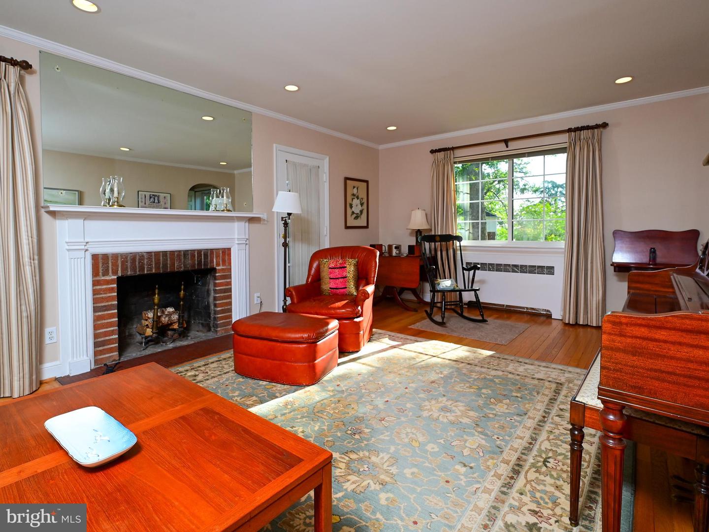 601 N OVERLOOK DR, ALEXANDRIA, Virginia 22305, 3 Bedrooms Bedrooms, 14 Rooms Rooms,2 BathroomsBathrooms,Residential,For sale,601 N OVERLOOK DR,VAAX2048568 MLS # VAAX2048568
