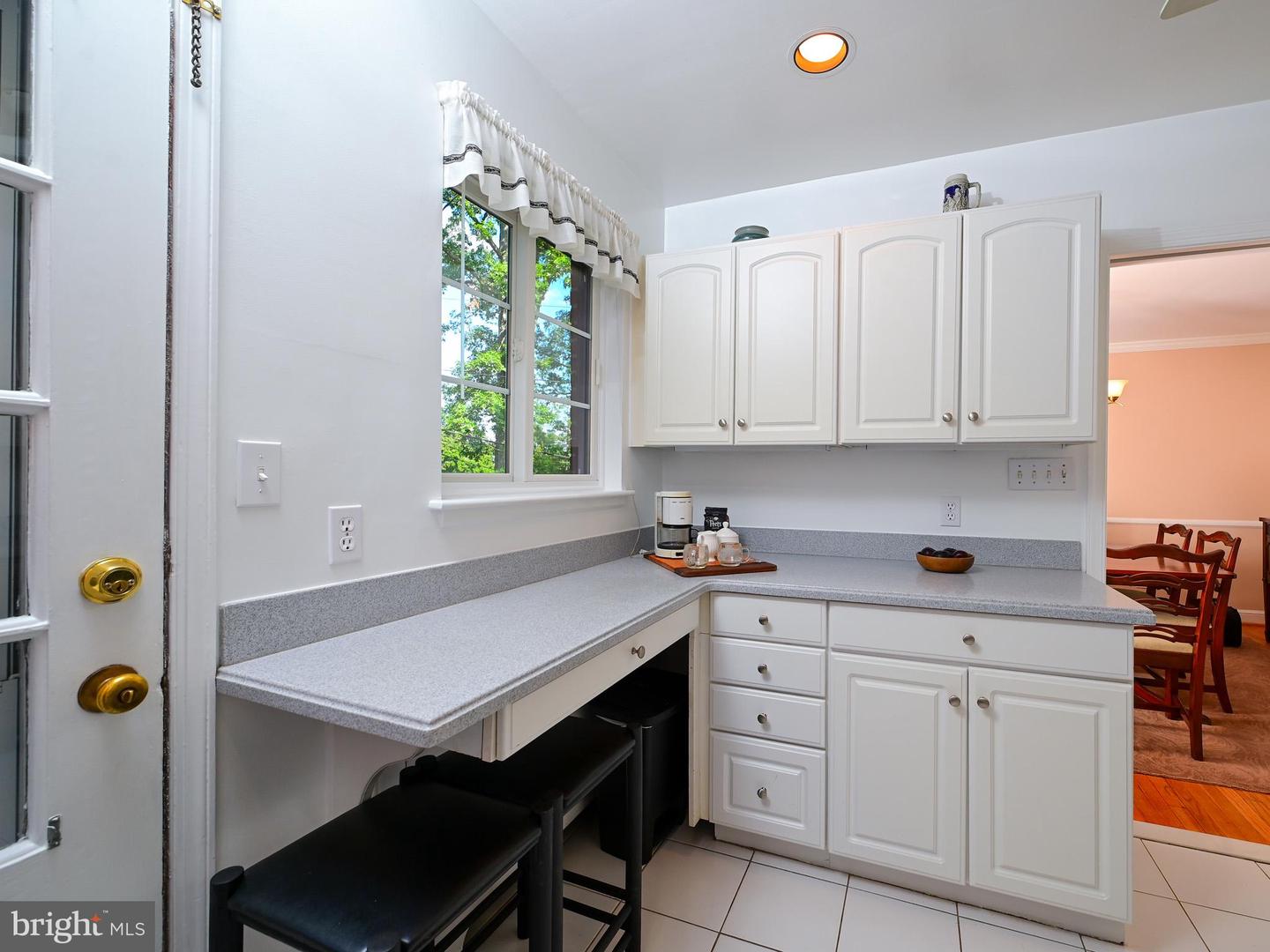 601 N OVERLOOK DR, ALEXANDRIA, Virginia 22305, 3 Bedrooms Bedrooms, 14 Rooms Rooms,2 BathroomsBathrooms,Residential,For sale,601 N OVERLOOK DR,VAAX2048568 MLS # VAAX2048568