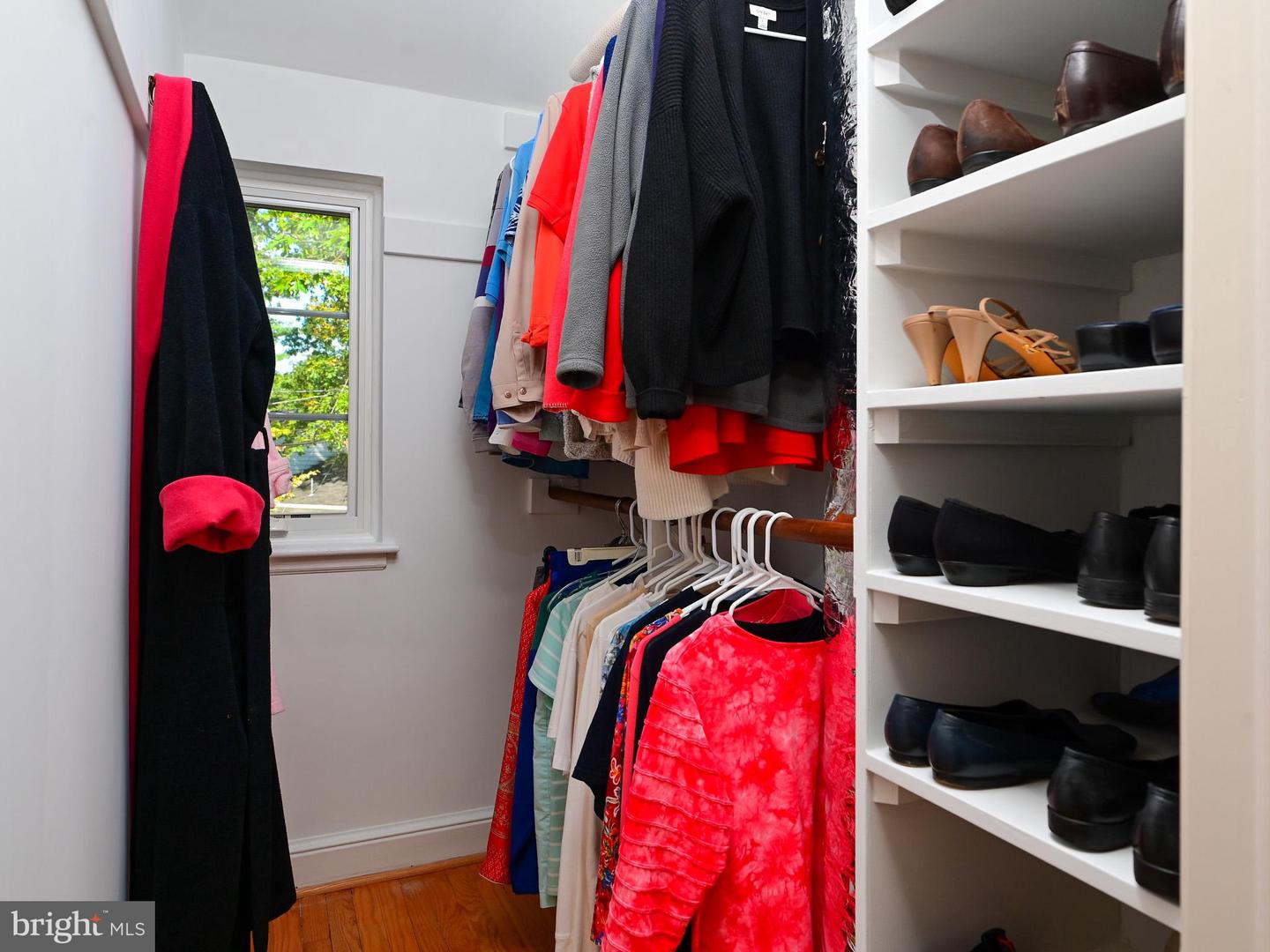 601 N OVERLOOK DR, ALEXANDRIA, Virginia 22305, 3 Bedrooms Bedrooms, 14 Rooms Rooms,2 BathroomsBathrooms,Residential,For sale,601 N OVERLOOK DR,VAAX2048568 MLS # VAAX2048568