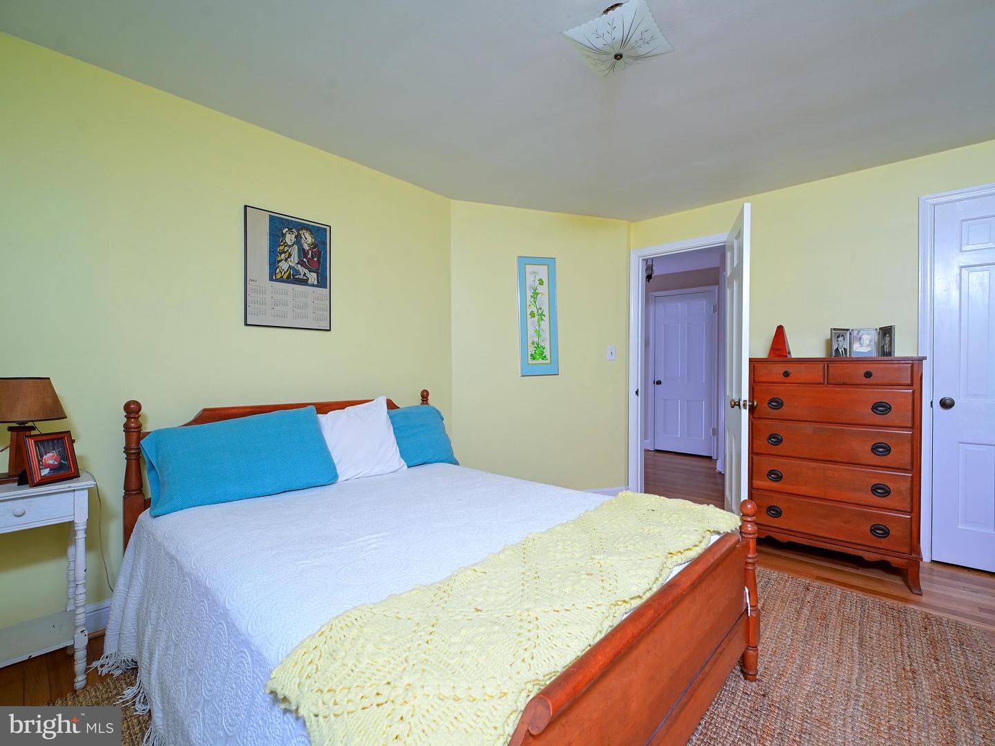 601 N OVERLOOK DR, ALEXANDRIA, Virginia 22305, 3 Bedrooms Bedrooms, 14 Rooms Rooms,2 BathroomsBathrooms,Residential,For sale,601 N OVERLOOK DR,VAAX2048568 MLS # VAAX2048568
