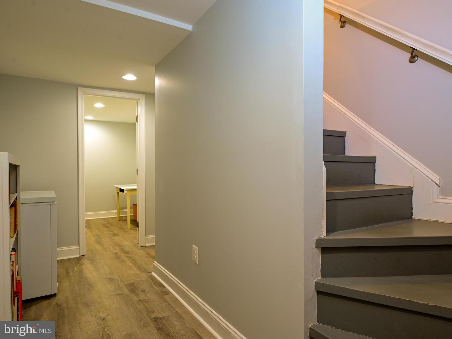 601 N OVERLOOK DR, ALEXANDRIA, Virginia 22305, 3 Bedrooms Bedrooms, 14 Rooms Rooms,2 BathroomsBathrooms,Residential,For sale,601 N OVERLOOK DR,VAAX2048568 MLS # VAAX2048568