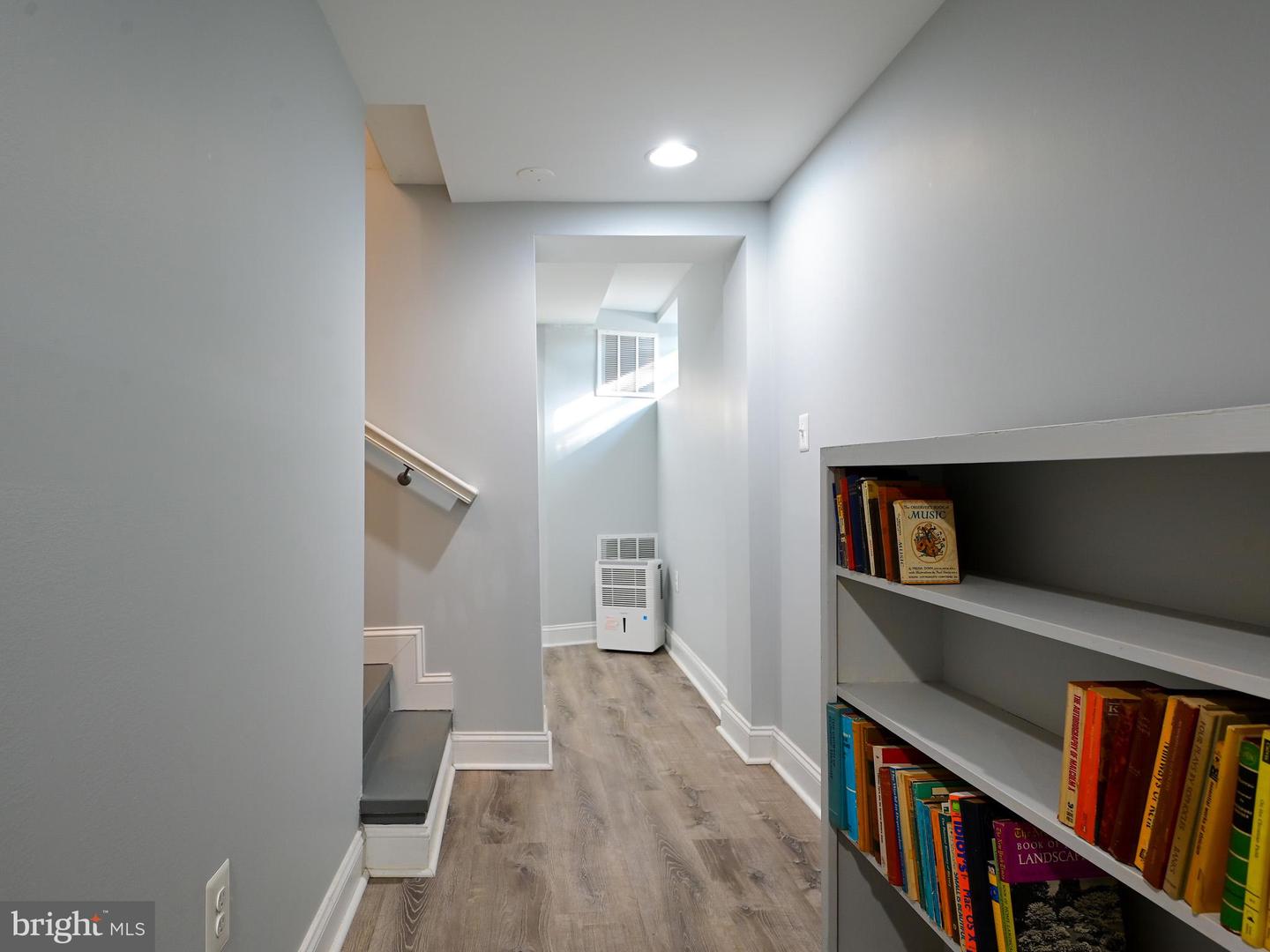 601 N OVERLOOK DR, ALEXANDRIA, Virginia 22305, 3 Bedrooms Bedrooms, 14 Rooms Rooms,2 BathroomsBathrooms,Residential,For sale,601 N OVERLOOK DR,VAAX2048568 MLS # VAAX2048568