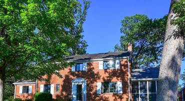 601 N OVERLOOK DR, ALEXANDRIA, Virginia 22305, 3 Bedrooms Bedrooms, 14 Rooms Rooms,2 BathroomsBathrooms,Residential,For sale,601 N OVERLOOK DR,VAAX2048568 MLS # VAAX2048568