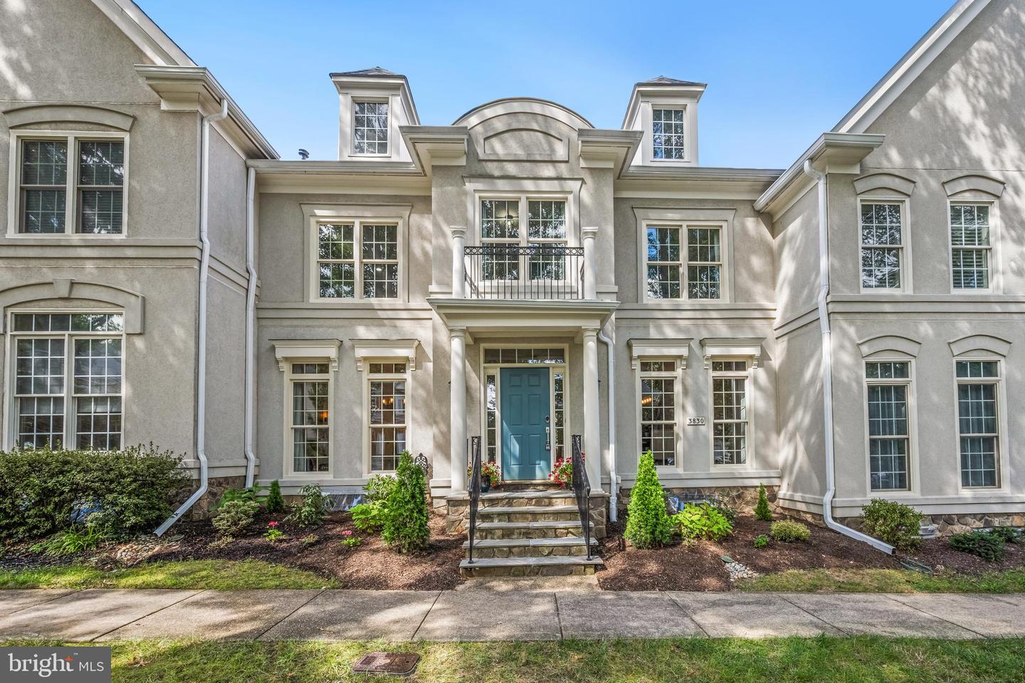 3830 FARRCROFT DR, FAIRFAX, Virginia 22030, 3 Bedrooms Bedrooms, ,4 BathroomsBathrooms,Residential,For sale,3830 FARRCROFT DR,VAFC2006802 MLS # VAFC2006802