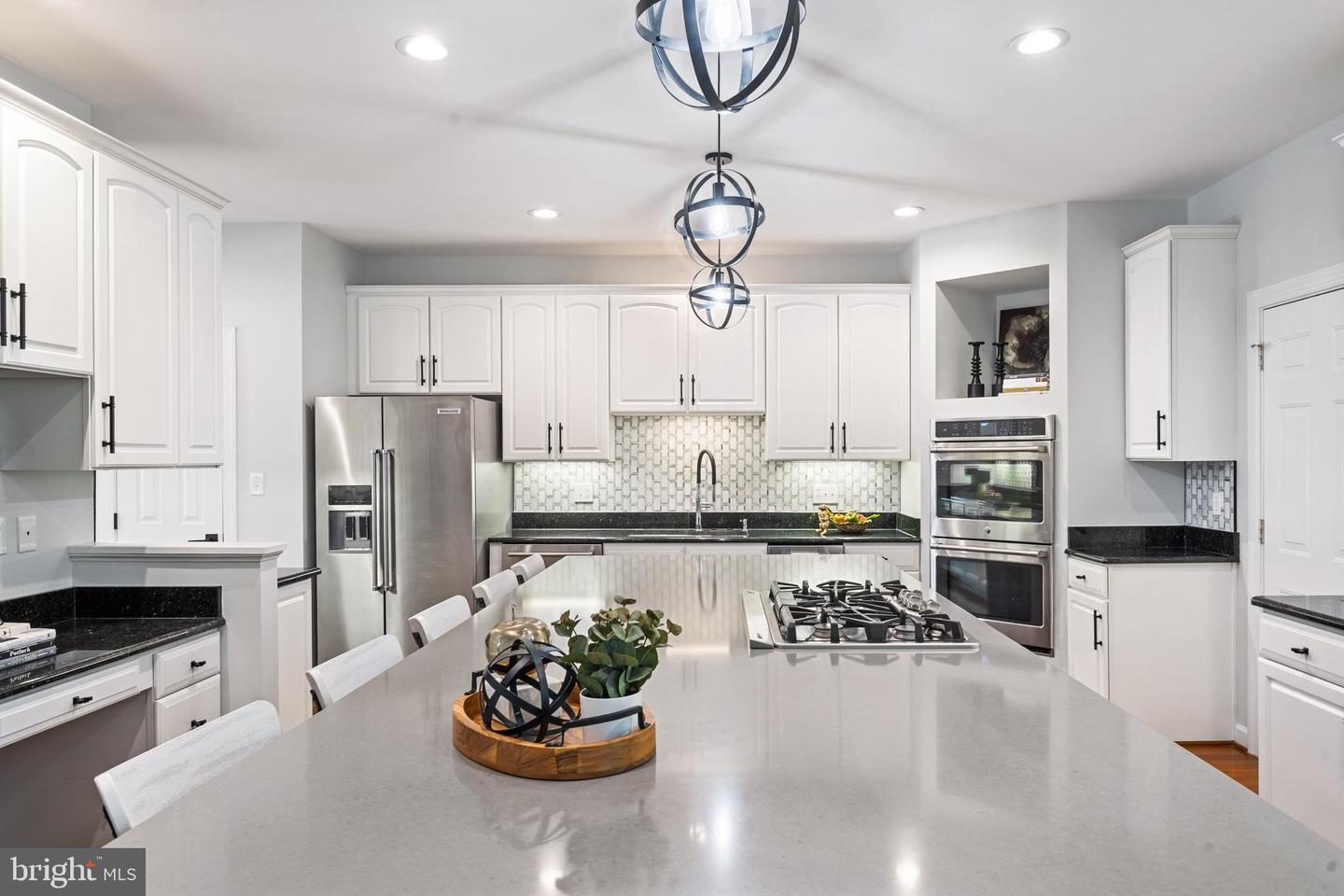 3830 FARRCROFT DR, FAIRFAX, Virginia 22030, 3 Bedrooms Bedrooms, ,4 BathroomsBathrooms,Residential,For sale,3830 FARRCROFT DR,VAFC2006802 MLS # VAFC2006802