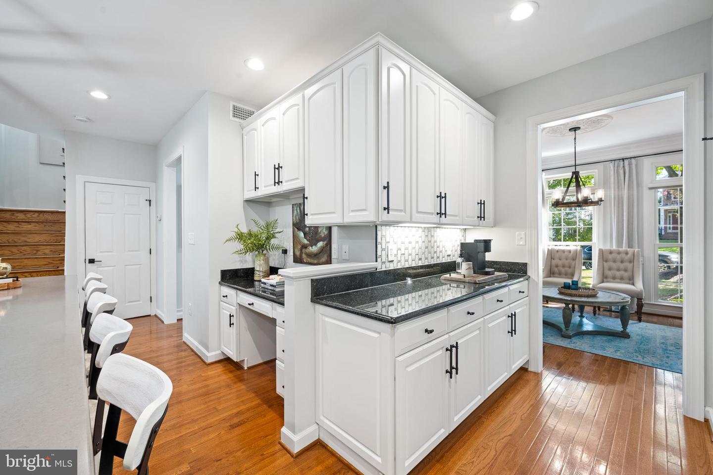 3830 FARRCROFT DR, FAIRFAX, Virginia 22030, 3 Bedrooms Bedrooms, ,4 BathroomsBathrooms,Residential,For sale,3830 FARRCROFT DR,VAFC2006802 MLS # VAFC2006802
