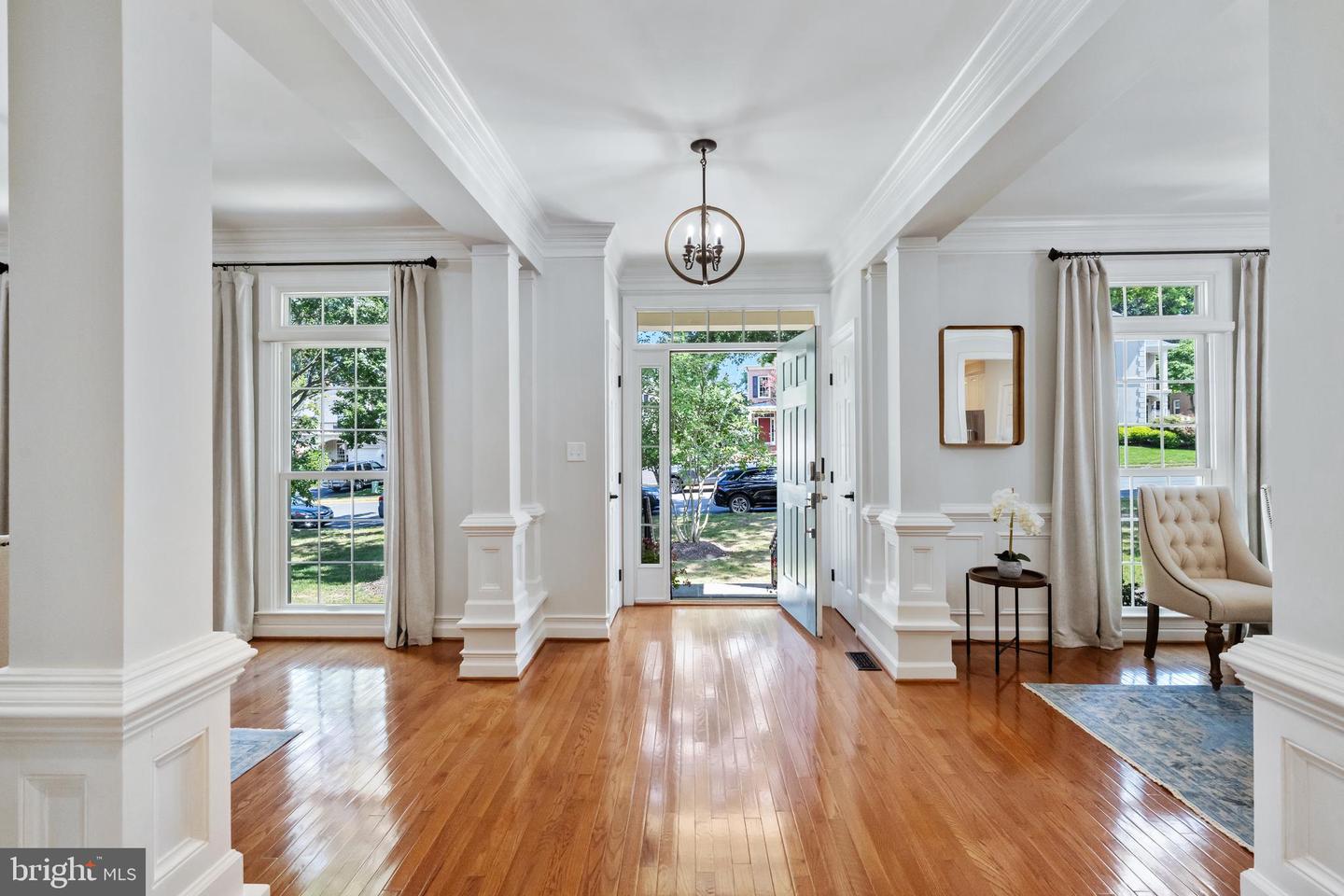 3830 FARRCROFT DR, FAIRFAX, Virginia 22030, 3 Bedrooms Bedrooms, ,4 BathroomsBathrooms,Residential,For sale,3830 FARRCROFT DR,VAFC2006802 MLS # VAFC2006802