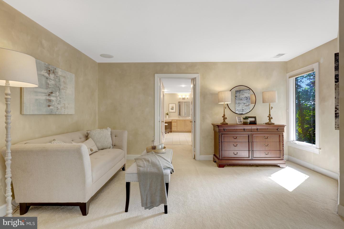 1834 ELGIN DR, VIENNA, Virginia 22182, 5 Bedrooms Bedrooms, 10 Rooms Rooms,4 BathroomsBathrooms,Residential,For sale,1834 ELGIN DR,VAFX2261882 MLS # VAFX2261882