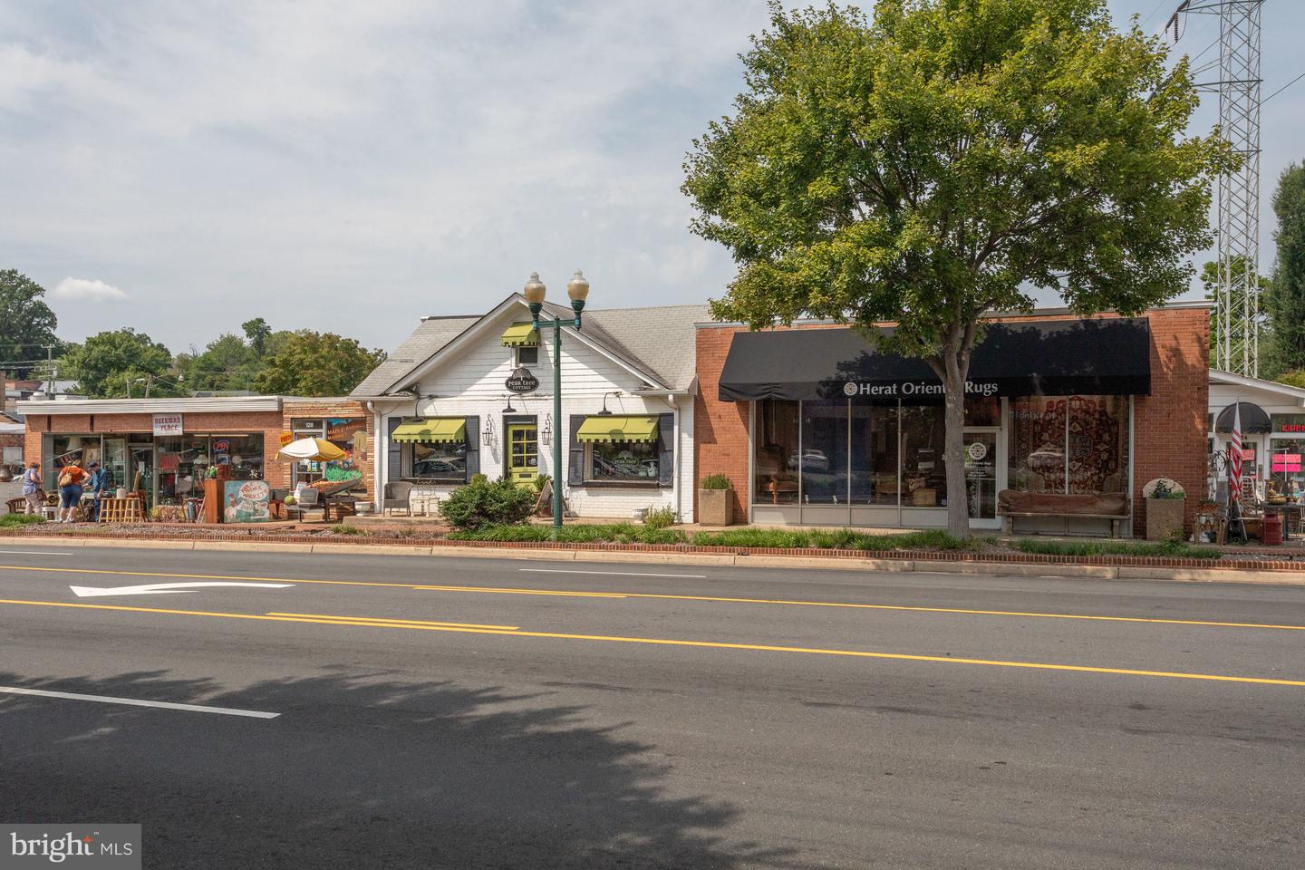 1834 ELGIN DR, VIENNA, Virginia 22182, 5 Bedrooms Bedrooms, 10 Rooms Rooms,4 BathroomsBathrooms,Residential,For sale,1834 ELGIN DR,VAFX2261882 MLS # VAFX2261882