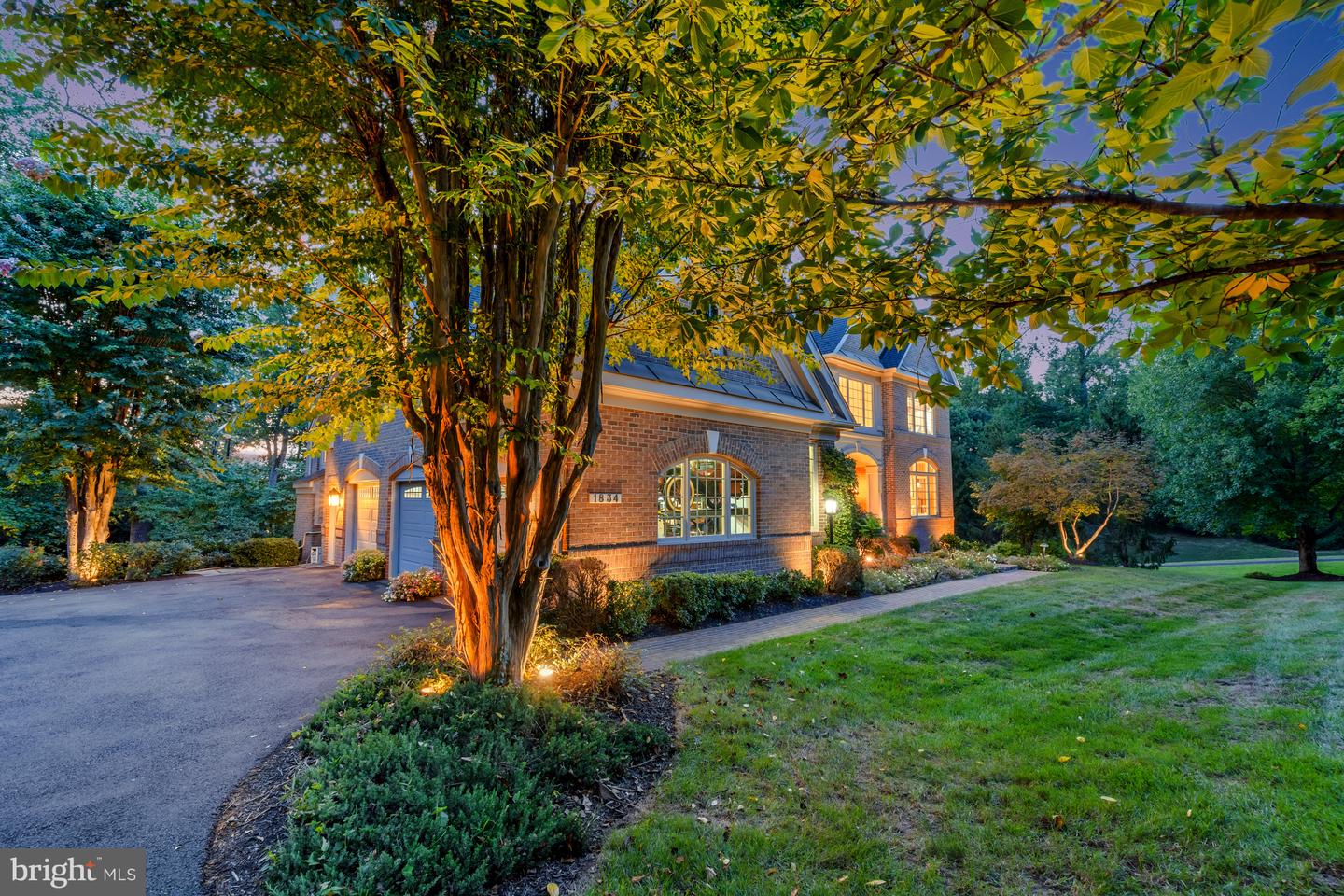 1834 ELGIN DR, VIENNA, Virginia 22182, 5 Bedrooms Bedrooms, 10 Rooms Rooms,4 BathroomsBathrooms,Residential,For sale,1834 ELGIN DR,VAFX2261882 MLS # VAFX2261882
