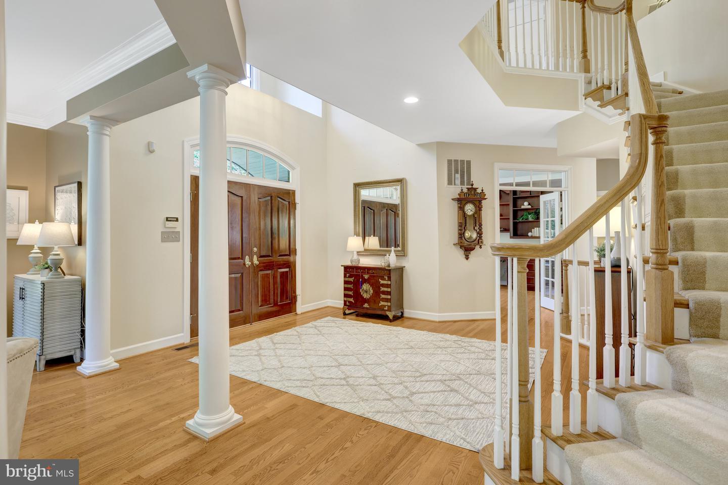 1834 ELGIN DR, VIENNA, Virginia 22182, 5 Bedrooms Bedrooms, 10 Rooms Rooms,4 BathroomsBathrooms,Residential,For sale,1834 ELGIN DR,VAFX2261882 MLS # VAFX2261882