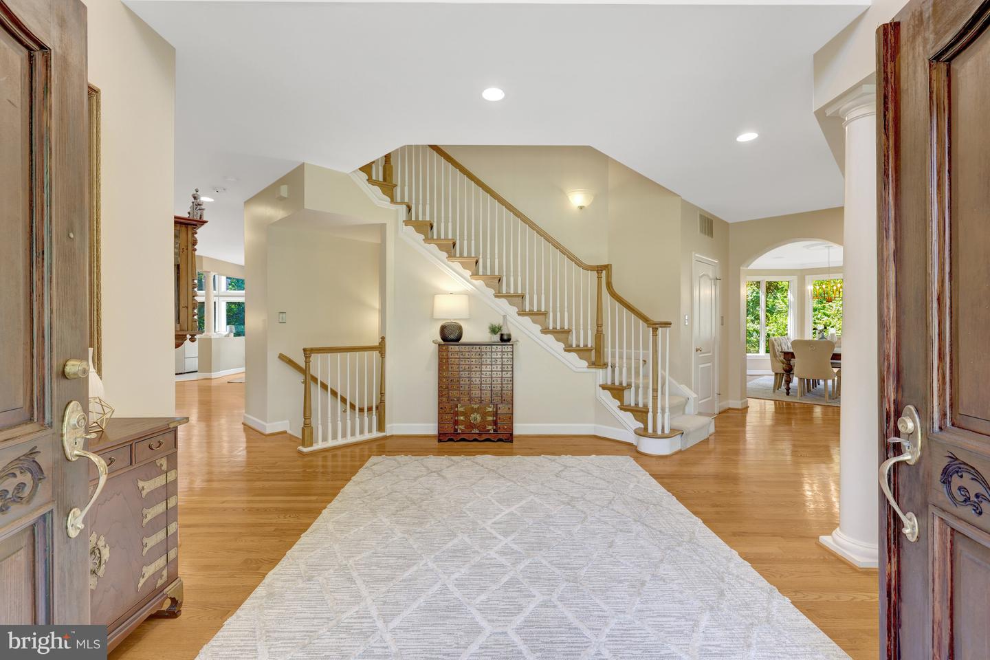 1834 ELGIN DR, VIENNA, Virginia 22182, 5 Bedrooms Bedrooms, 10 Rooms Rooms,4 BathroomsBathrooms,Residential,For sale,1834 ELGIN DR,VAFX2261882 MLS # VAFX2261882