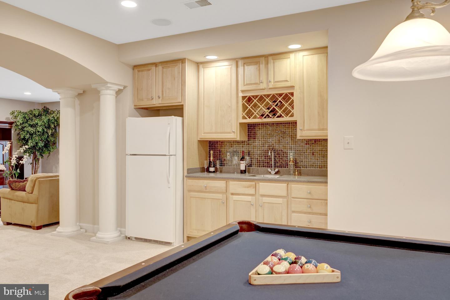 1834 ELGIN DR, VIENNA, Virginia 22182, 5 Bedrooms Bedrooms, 10 Rooms Rooms,4 BathroomsBathrooms,Residential,For sale,1834 ELGIN DR,VAFX2261882 MLS # VAFX2261882