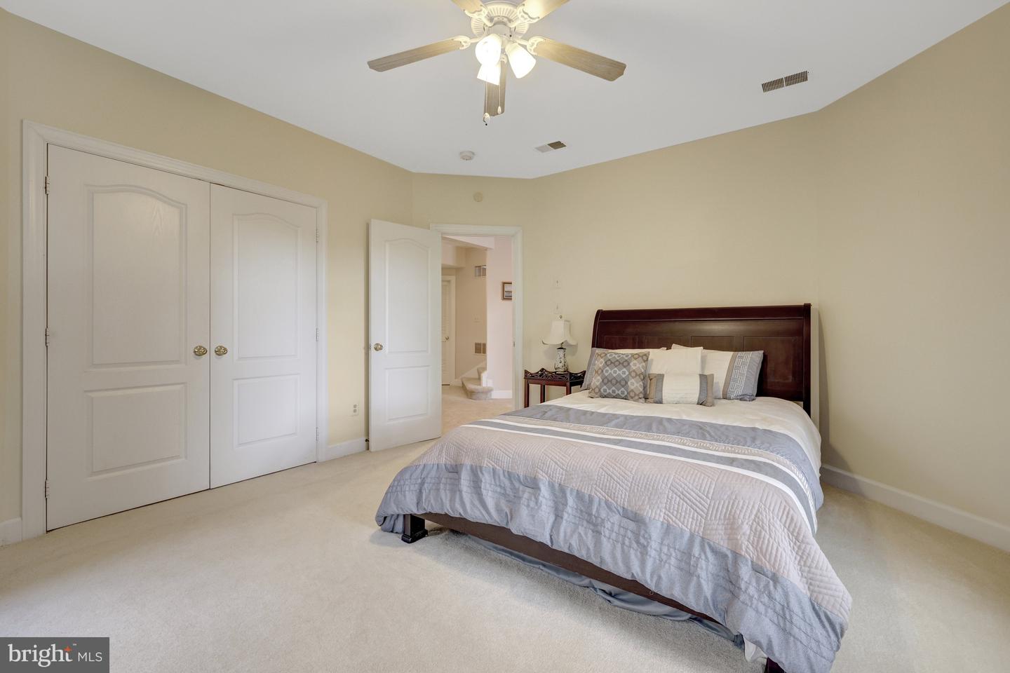 1834 ELGIN DR, VIENNA, Virginia 22182, 5 Bedrooms Bedrooms, 10 Rooms Rooms,4 BathroomsBathrooms,Residential,For sale,1834 ELGIN DR,VAFX2261882 MLS # VAFX2261882